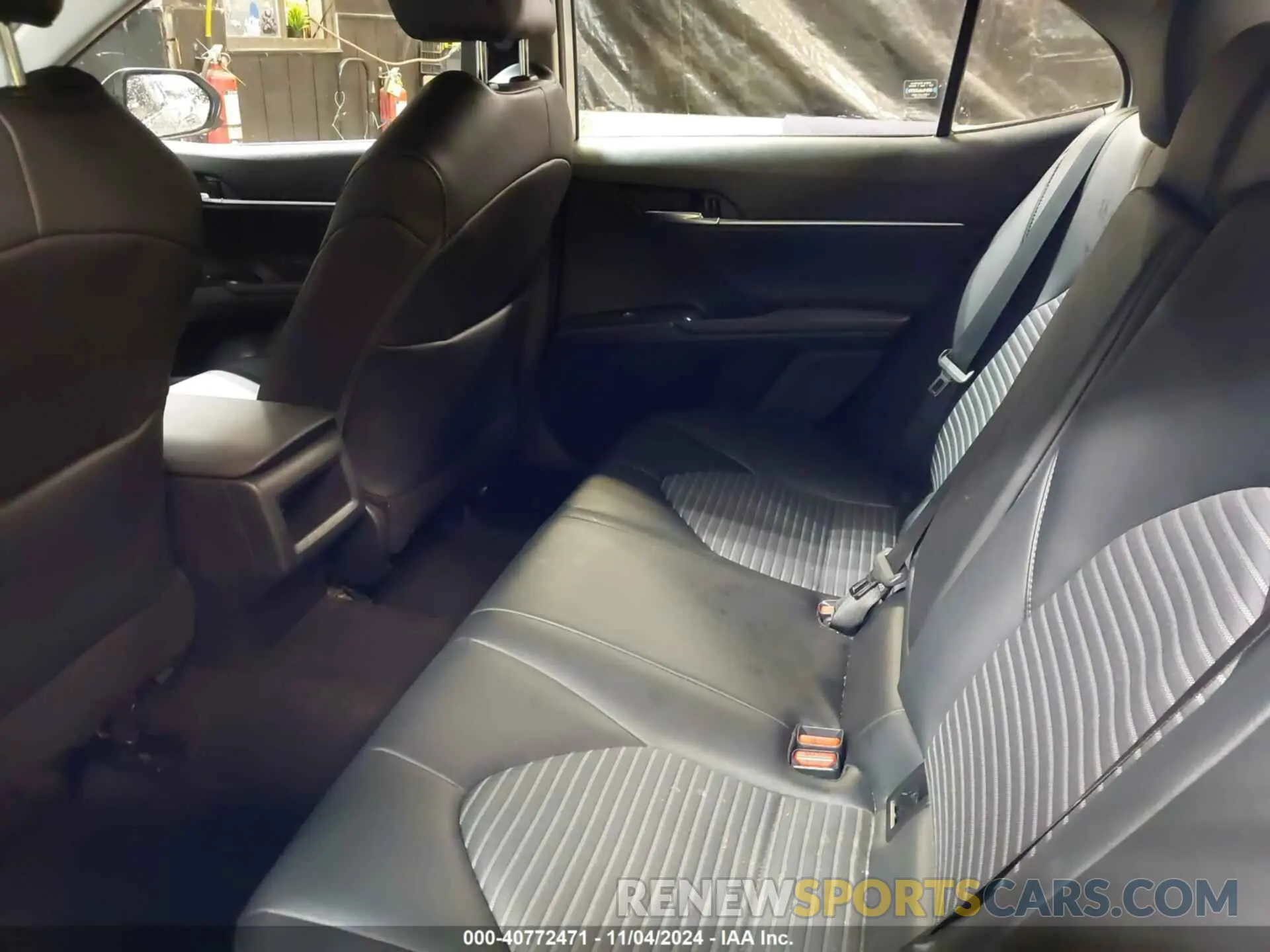 8 fotografías del automóvil dañado 4T1G11BK5LU017854 TOYOTA CAMRY 2020