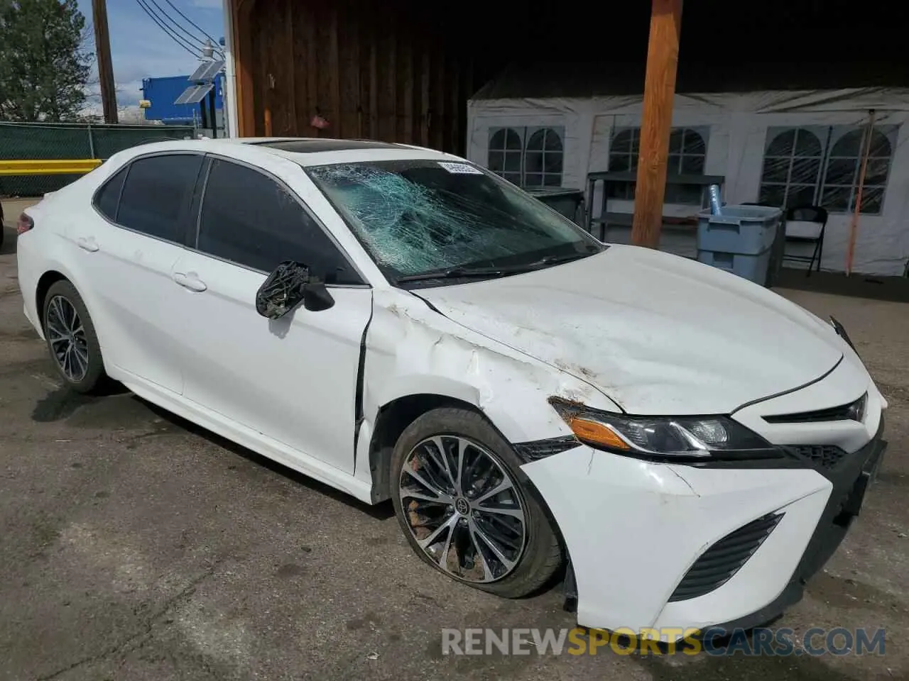 4 fotografías del automóvil dañado 4T1G11BK6LU011867 TOYOTA CAMRY 2020