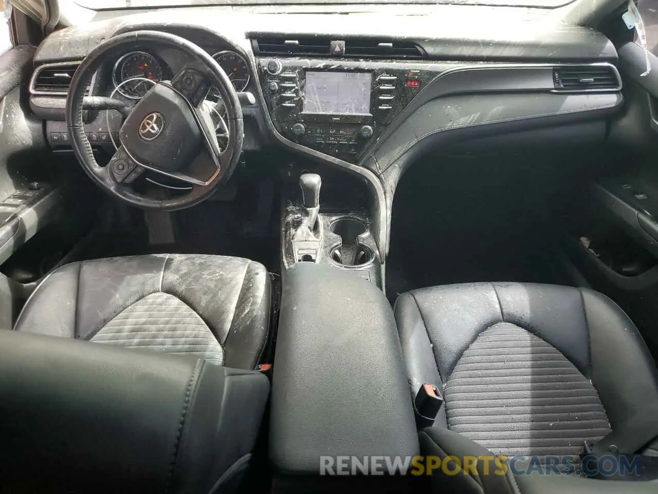 8 fotografías del automóvil dañado 4T1G11BK6LU011867 TOYOTA CAMRY 2020