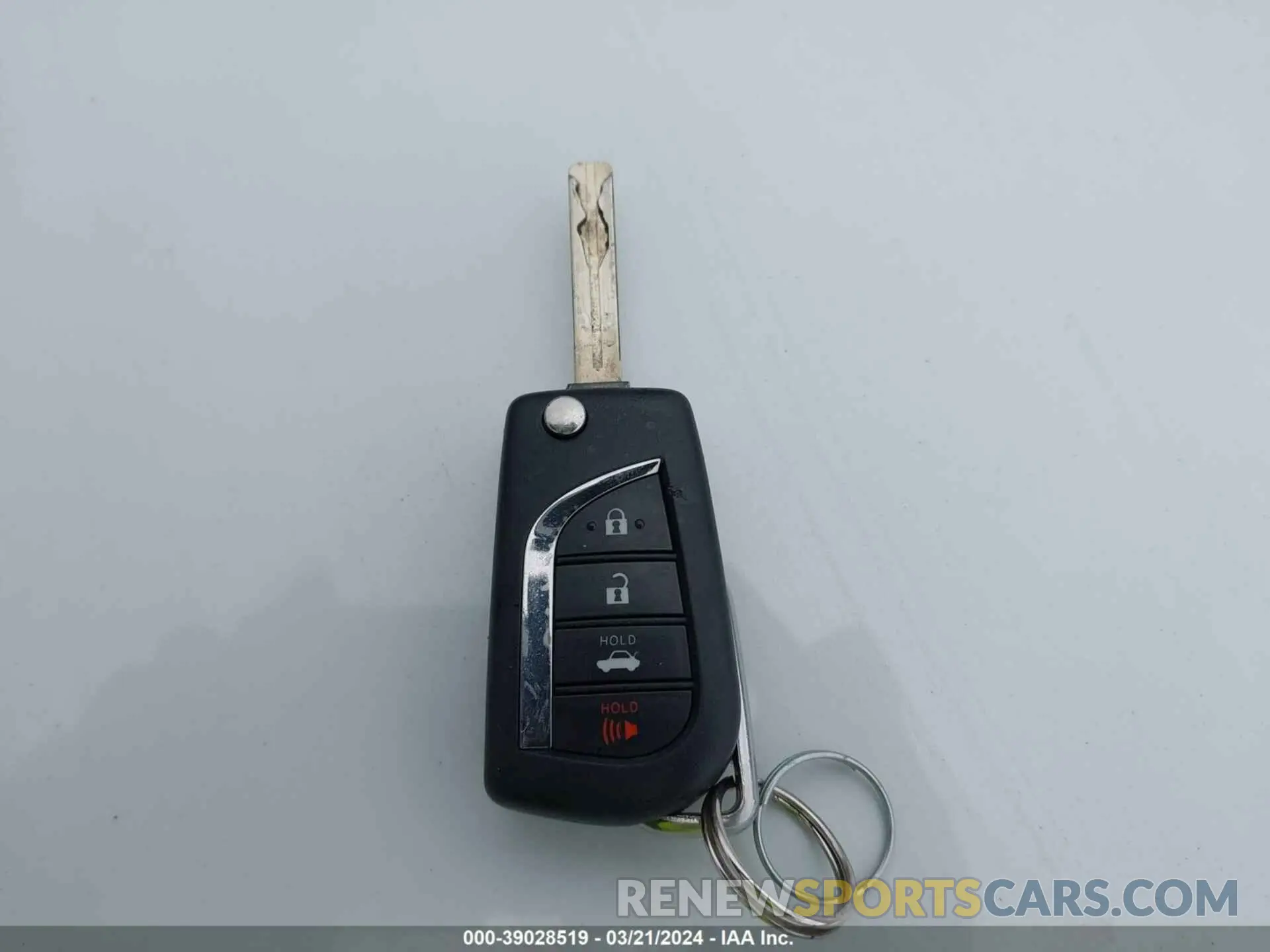 11 fotografías del automóvil dañado 4T1G11BKXLU009278 TOYOTA CAMRY 2020
