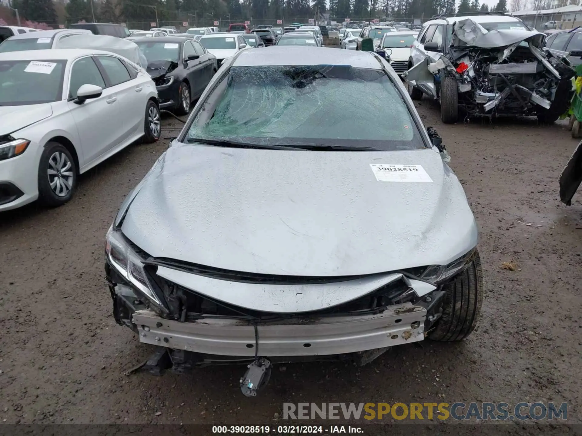 6 fotografías del automóvil dañado 4T1G11BKXLU009278 TOYOTA CAMRY 2020