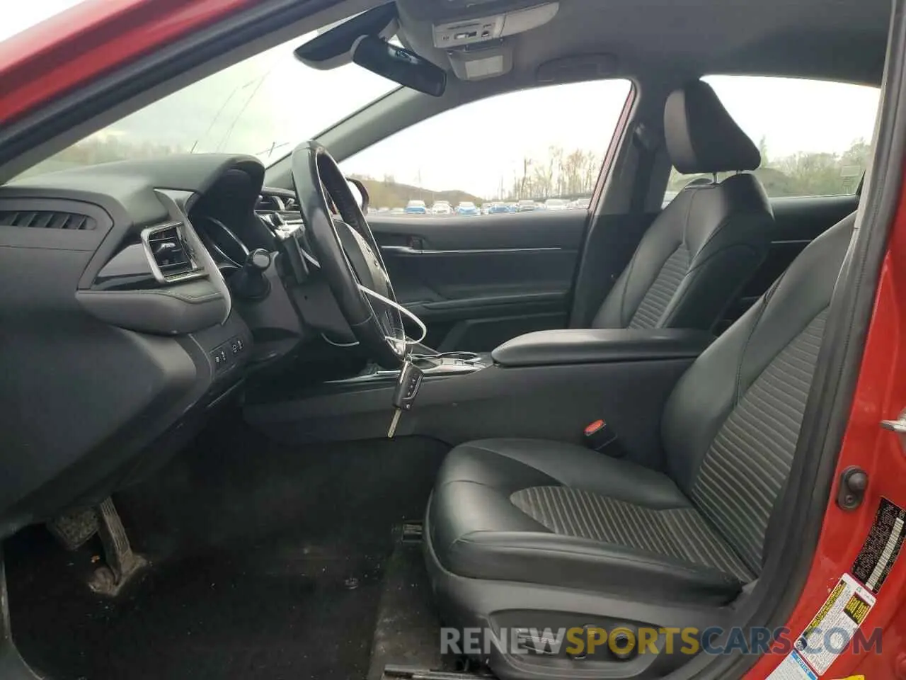 7 fotografías del automóvil dañado 4T1G11BKXLU017431 TOYOTA CAMRY 2020
