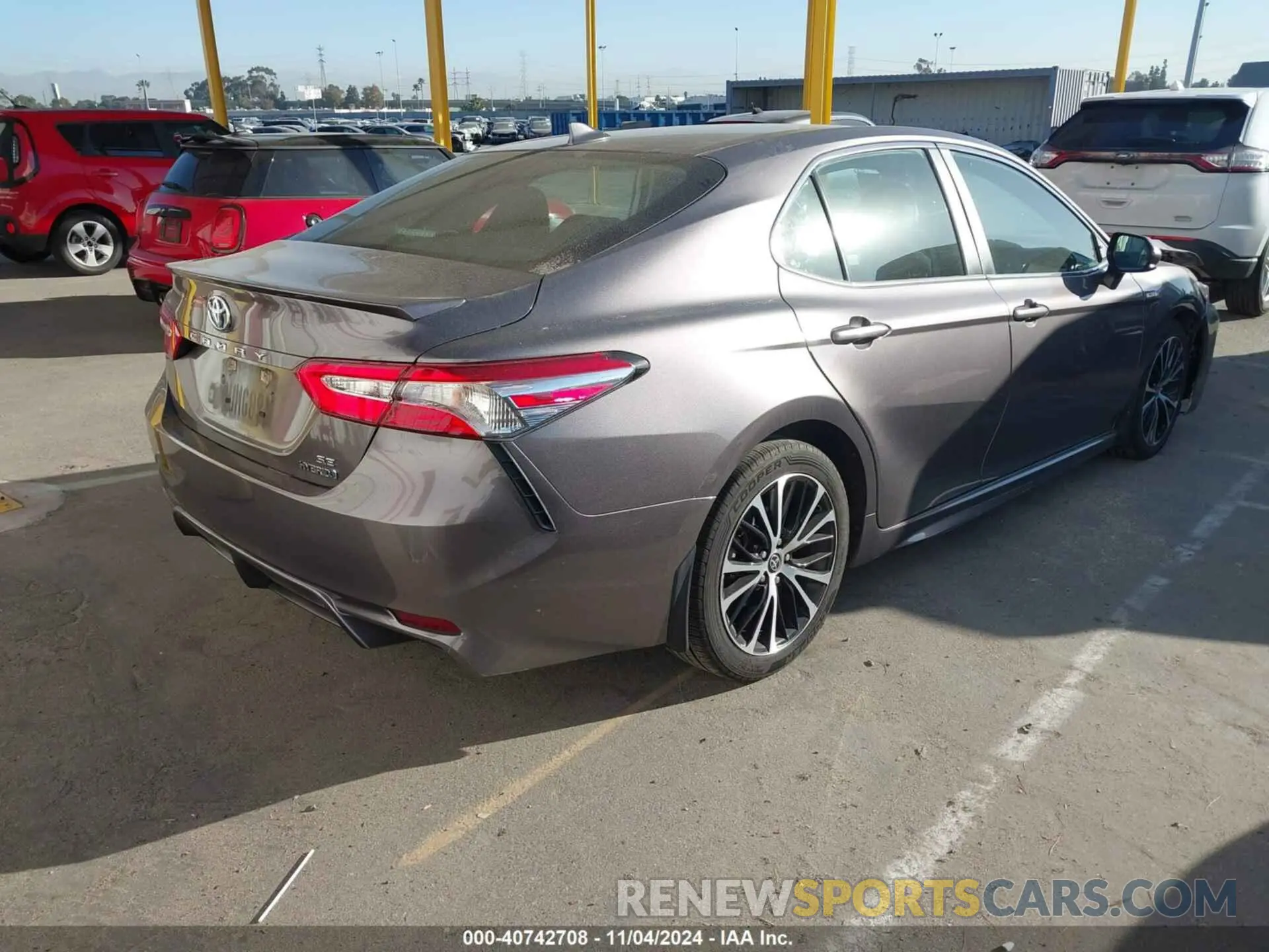 4 fotografías del automóvil dañado 4T1G31AK0LU534698 TOYOTA CAMRY 2020