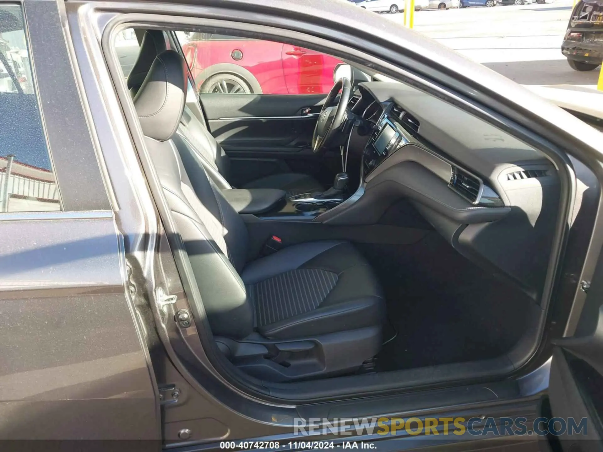 5 fotografías del automóvil dañado 4T1G31AK0LU534698 TOYOTA CAMRY 2020