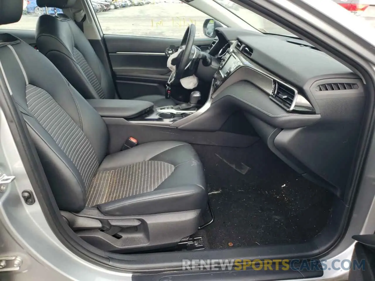 5 fotografías del automóvil dañado 4T1G31AK1LU528716 TOYOTA CAMRY 2020