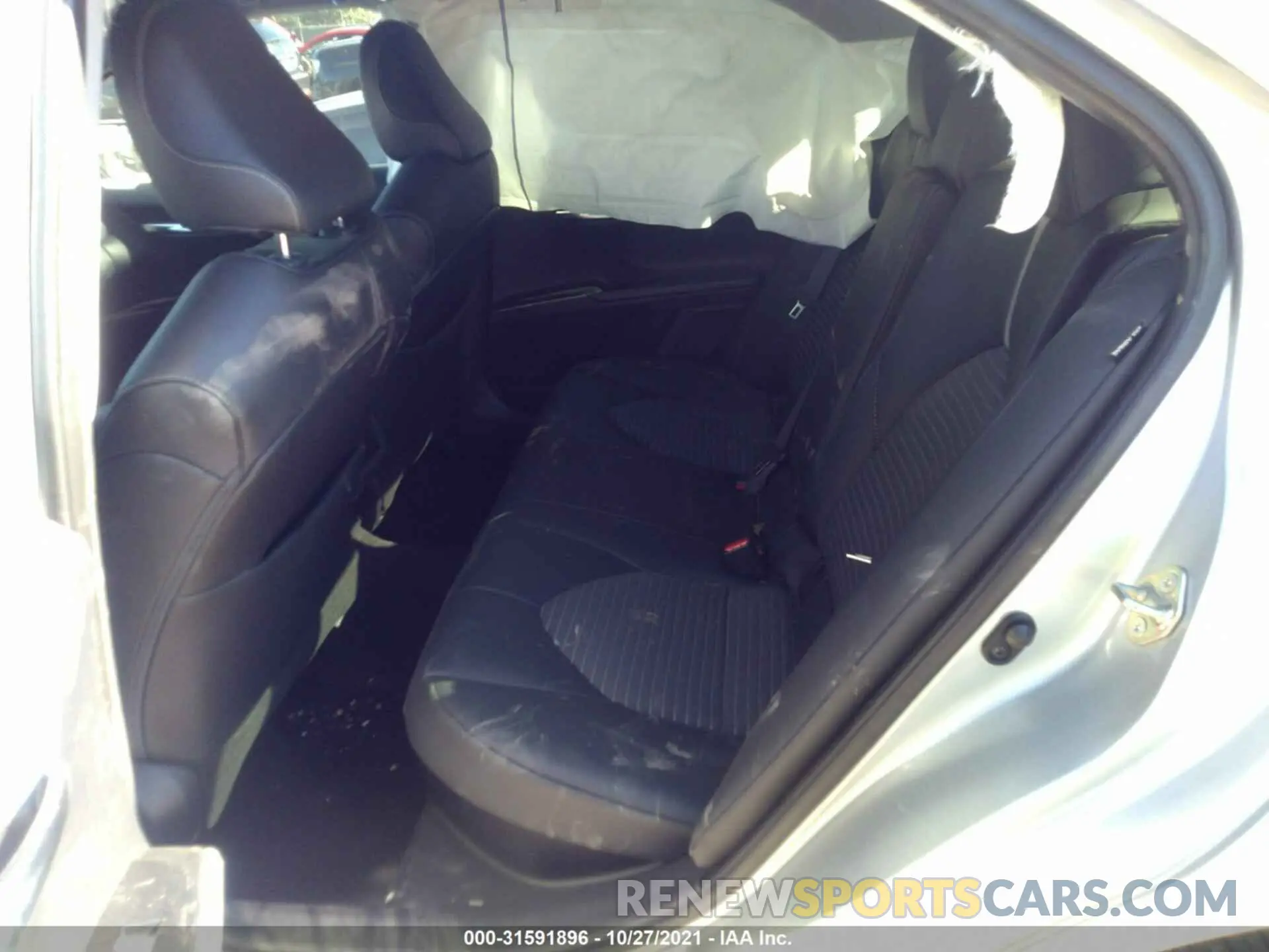 8 fotografías del automóvil dañado 4T1G31AK3LU010106 TOYOTA CAMRY 2020