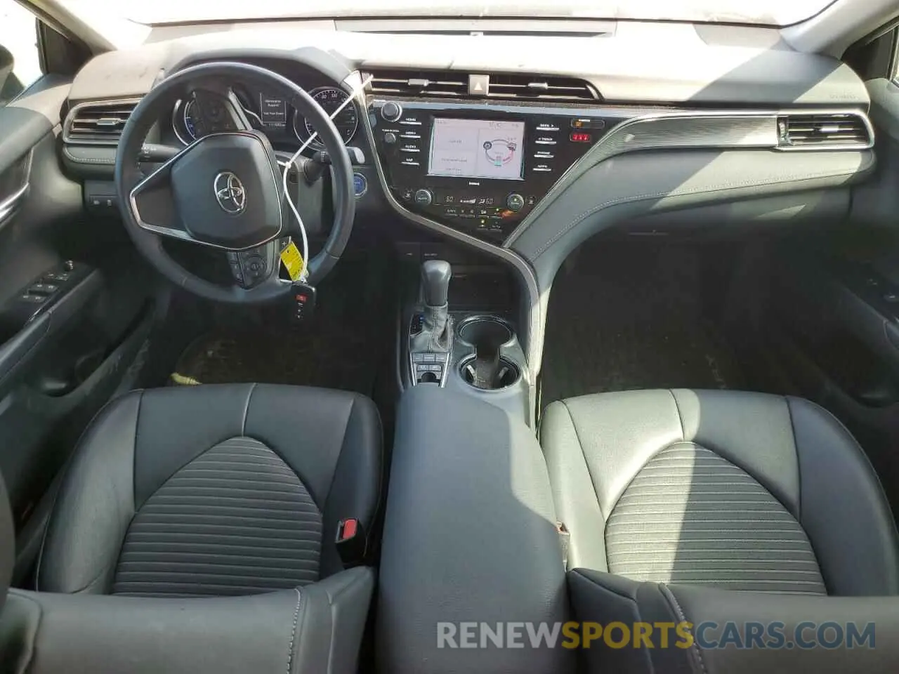 8 fotografías del automóvil dañado 4T1G31AK3LU527812 TOYOTA CAMRY 2020