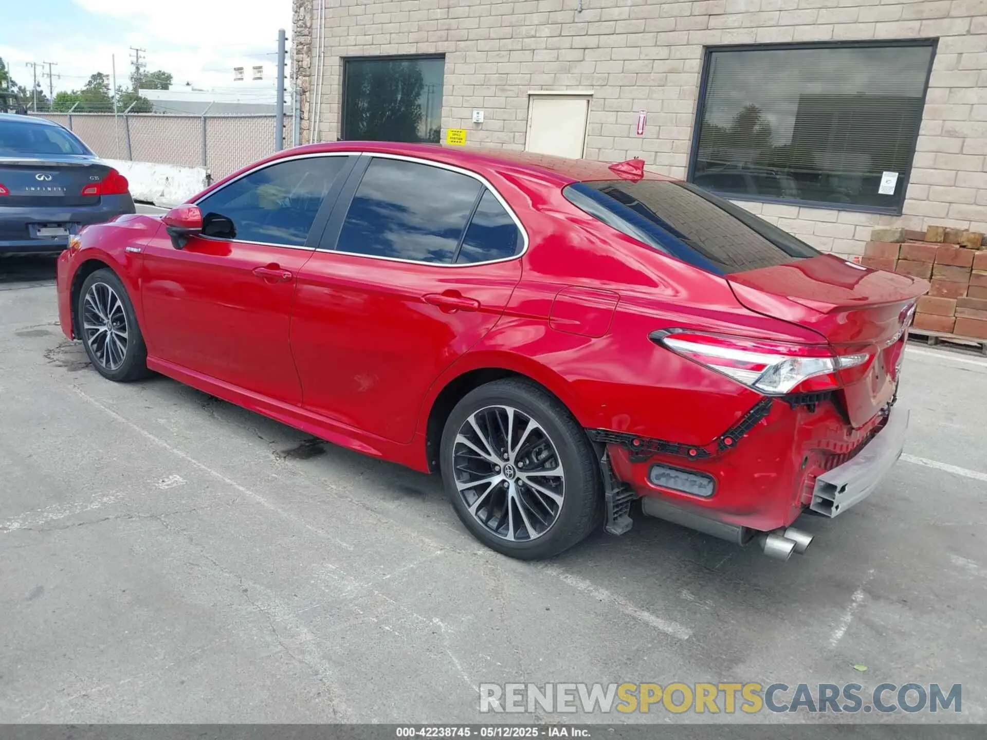 3 fotografías del automóvil dañado 4T1G31AK6LU015803 TOYOTA CAMRY 2020