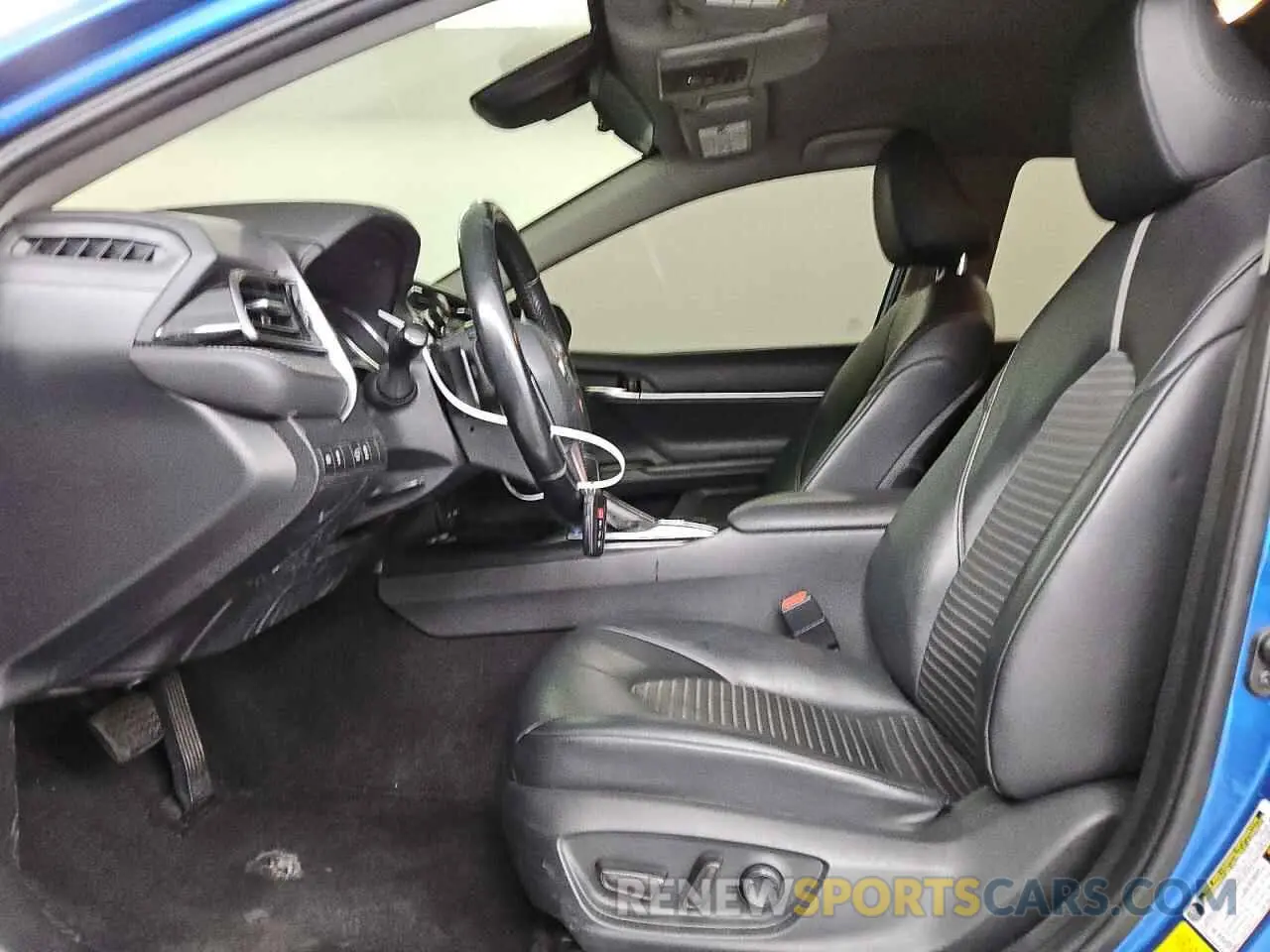 7 fotografías del automóvil dañado 4T1G31AK7LU010433 TOYOTA CAMRY 2020