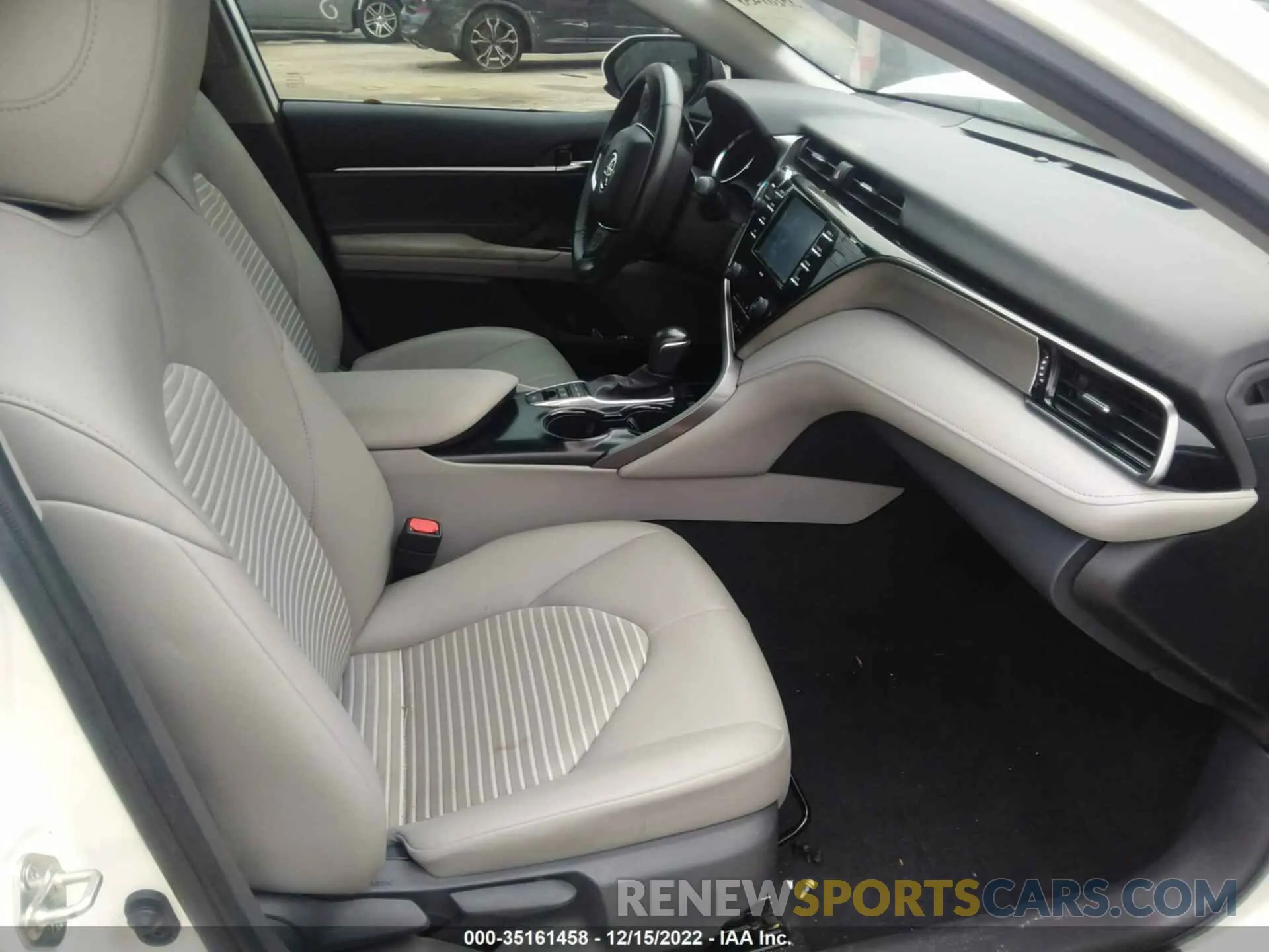 5 fotografías del automóvil dañado 4T1G31AK8LU542760 TOYOTA CAMRY 2020