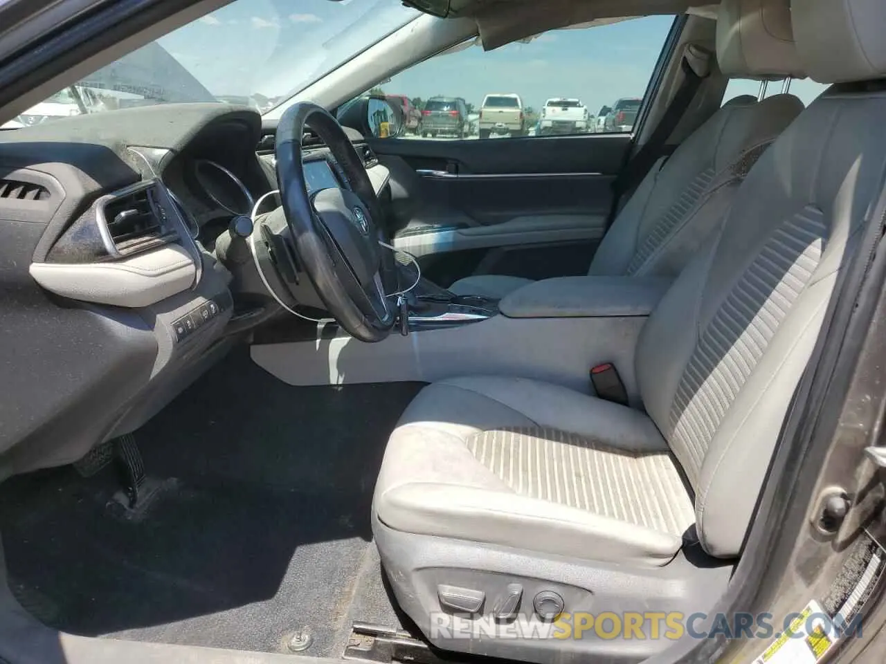 7 fotografías del automóvil dañado 4T1G31AK8LU542919 TOYOTA CAMRY 2020
