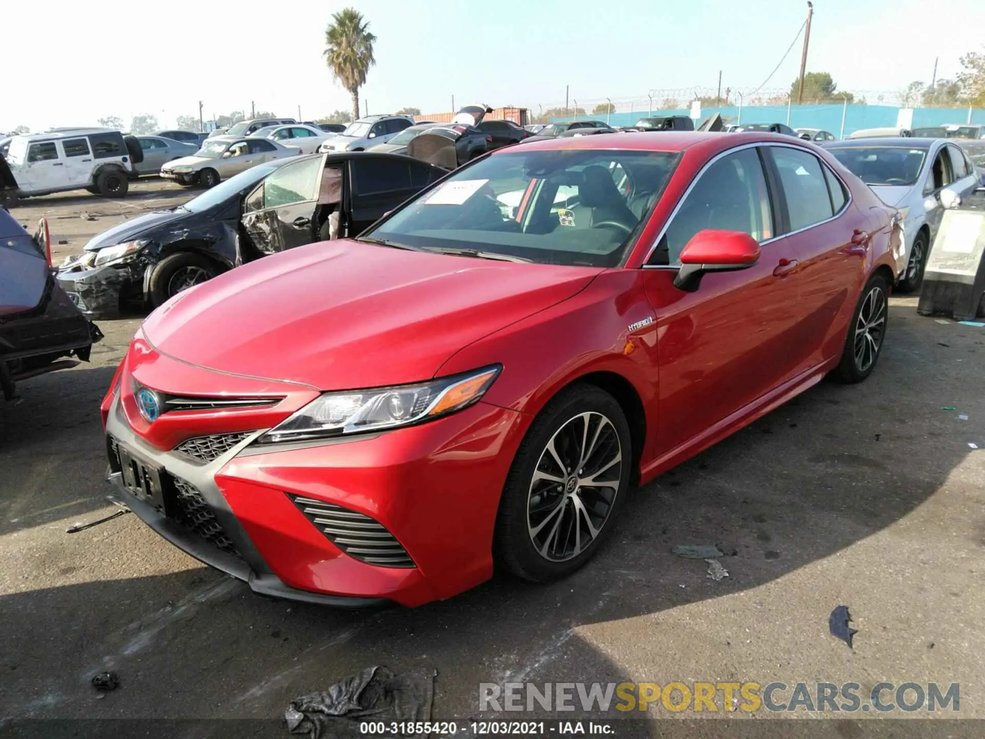 2 fotografías del automóvil dañado 4T1G31AK9LU014645 TOYOTA CAMRY 2020