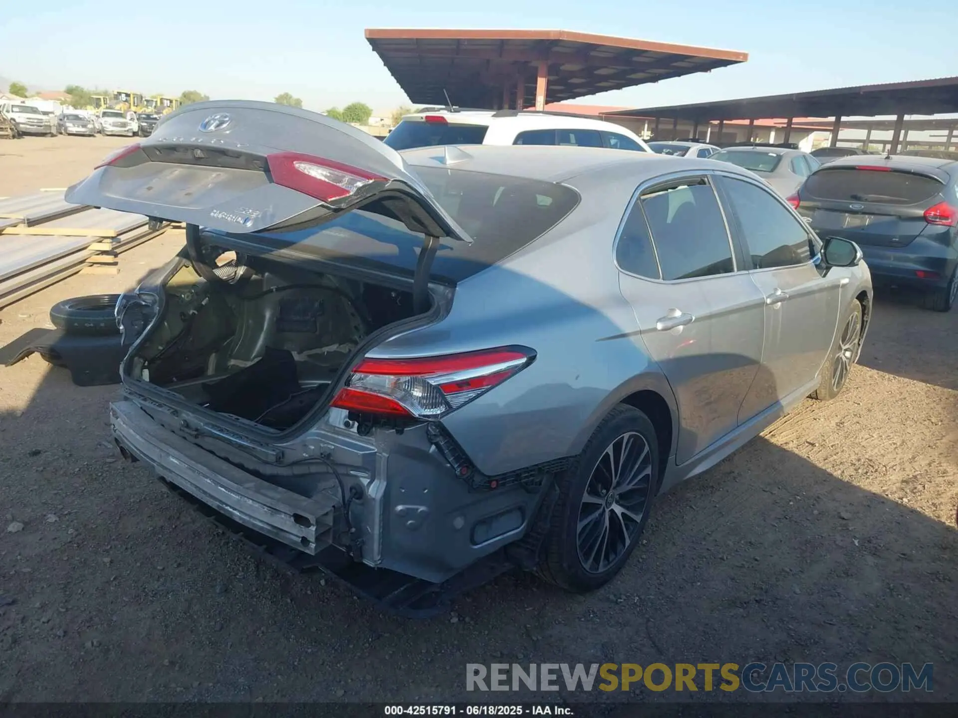 4 fotografías del automóvil dañado 4T1G31AK9LU544839 TOYOTA CAMRY 2020