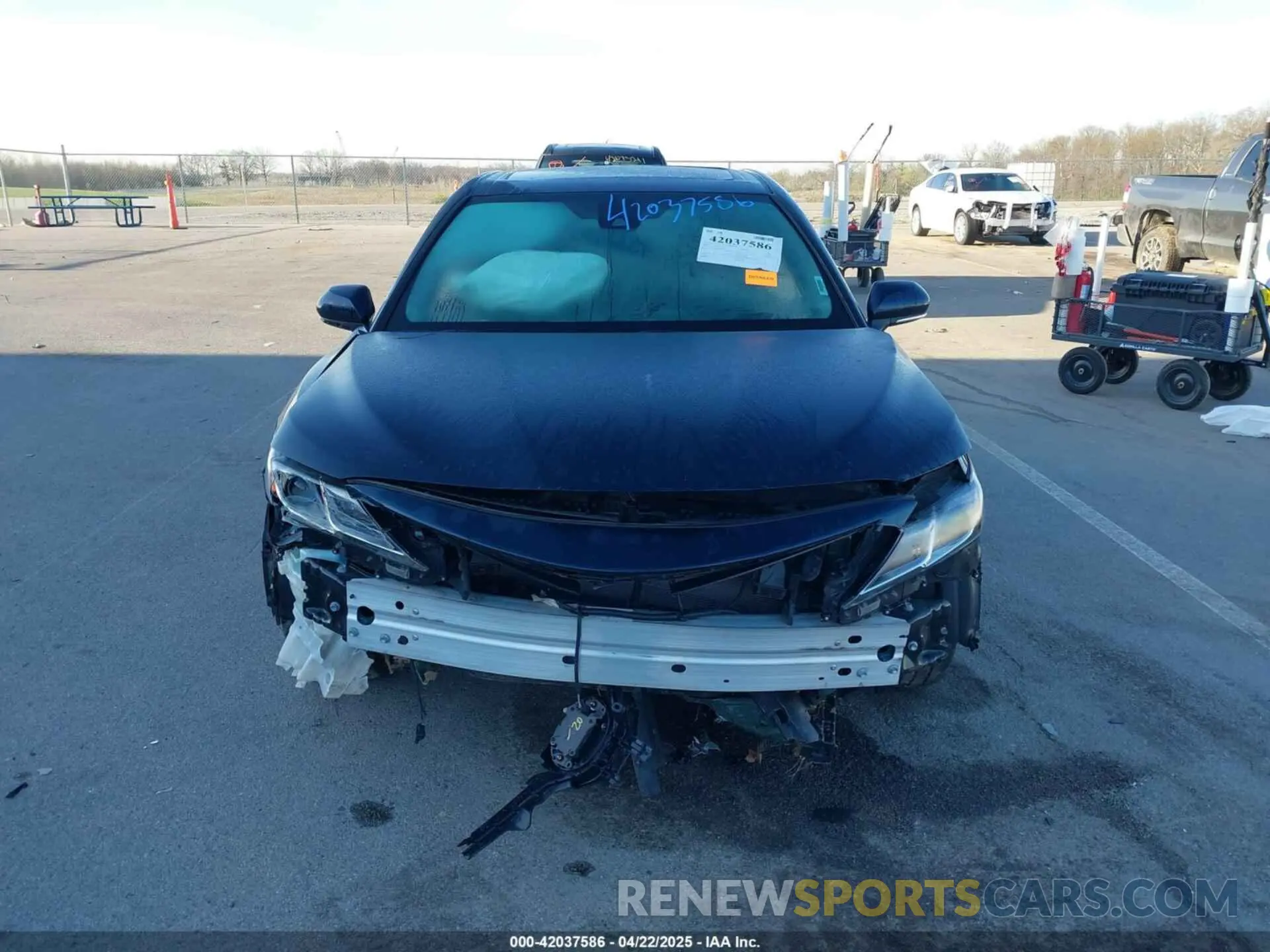 13 fotografías del automóvil dañado 4T1J11AK2LU386419 TOYOTA CAMRY 2020