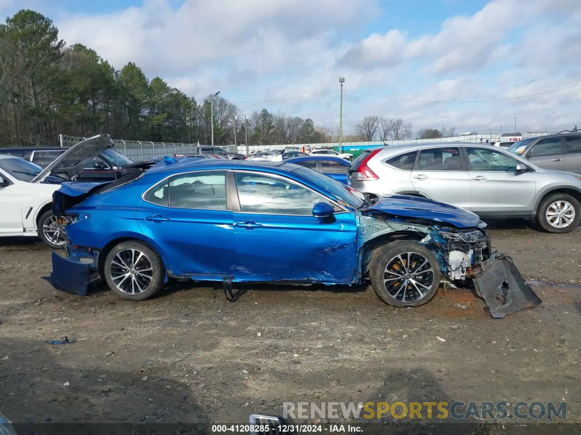 12 fotografías del automóvil dañado 4T1J11AK2LU392303 TOYOTA CAMRY 2020