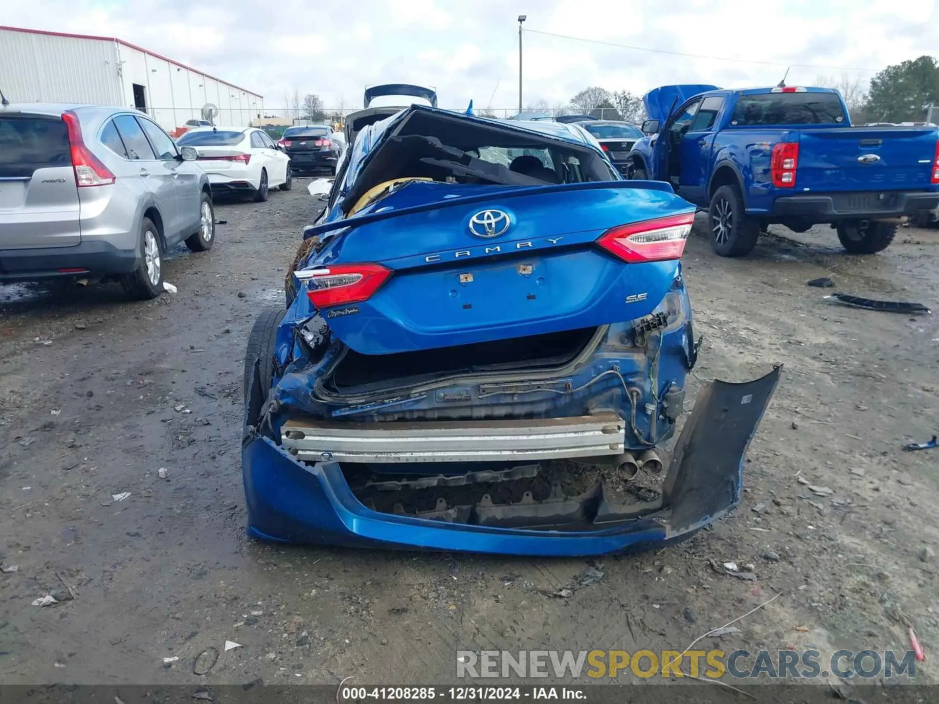 15 fotografías del automóvil dañado 4T1J11AK2LU392303 TOYOTA CAMRY 2020