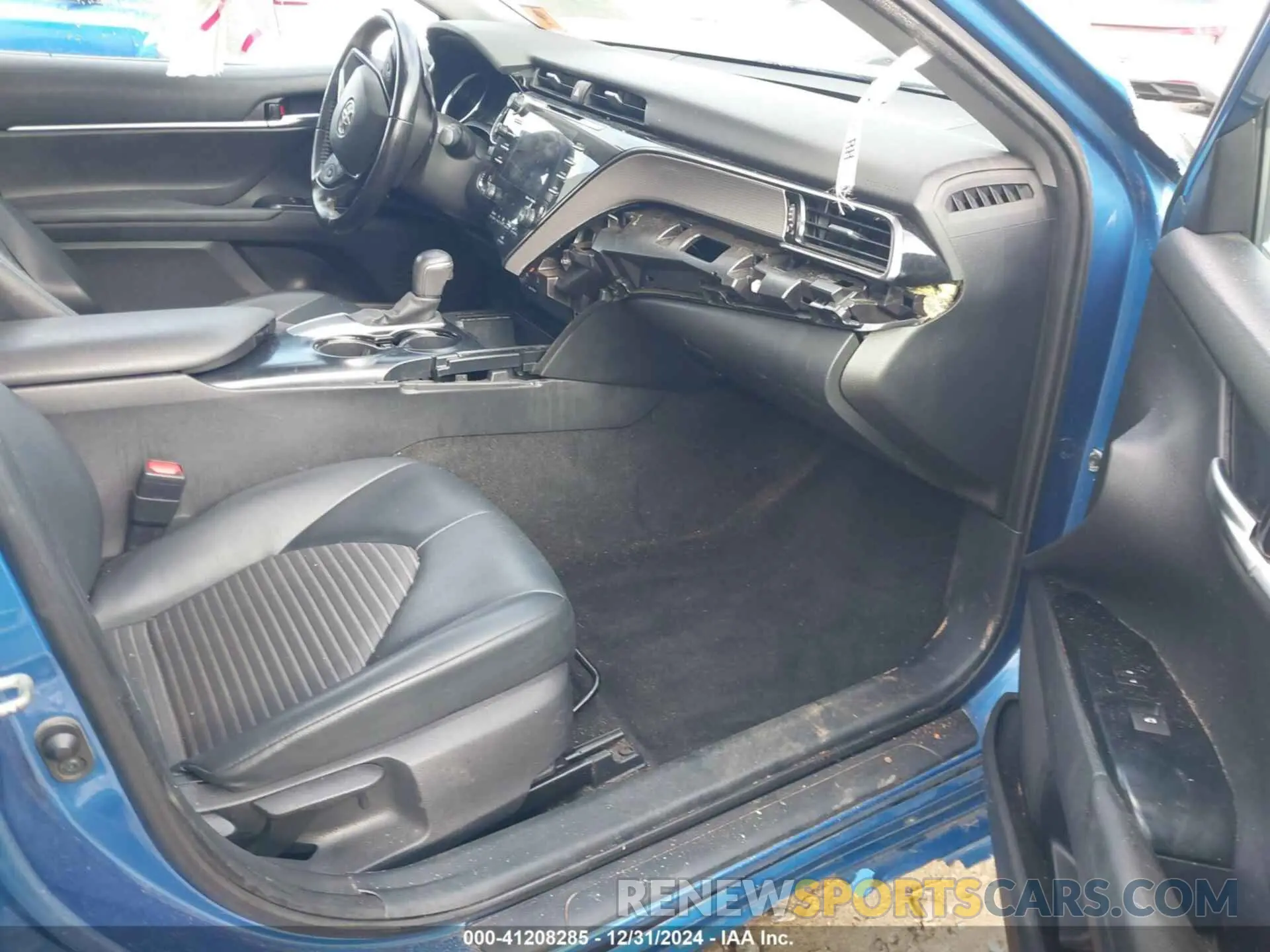 5 fotografías del automóvil dañado 4T1J11AK2LU392303 TOYOTA CAMRY 2020