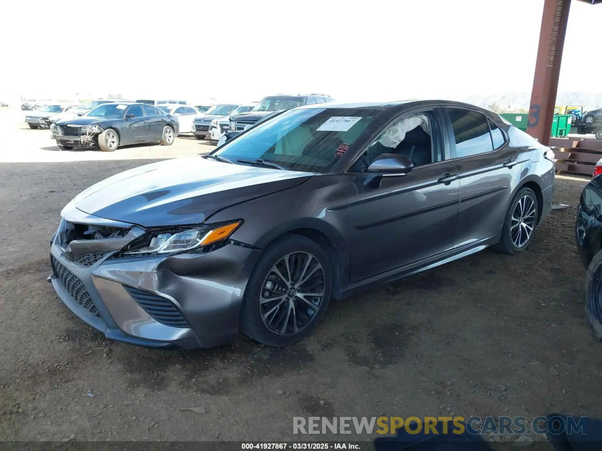 2 fotografías del automóvil dañado 4T1J11AK3LU941295 TOYOTA CAMRY 2020