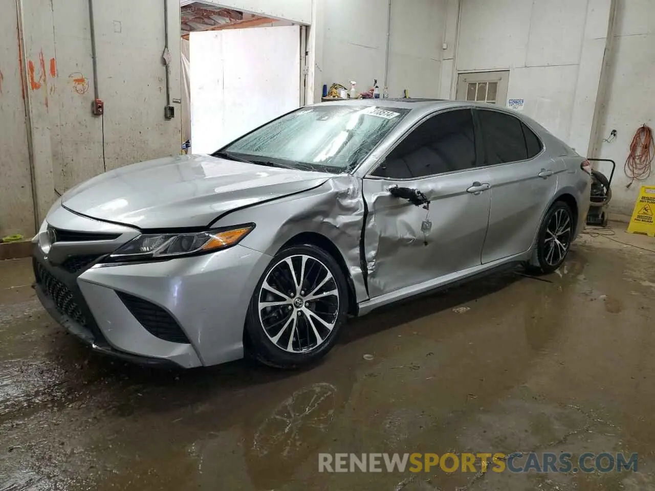 1 fotografías del automóvil dañado 4T1J11AK6LU858363 TOYOTA CAMRY 2020