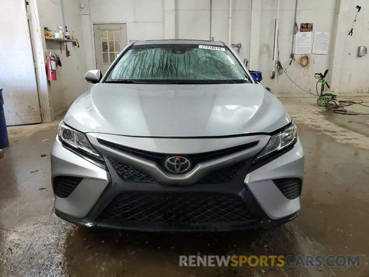 5 fotografías del automóvil dañado 4T1J11AK6LU858363 TOYOTA CAMRY 2020