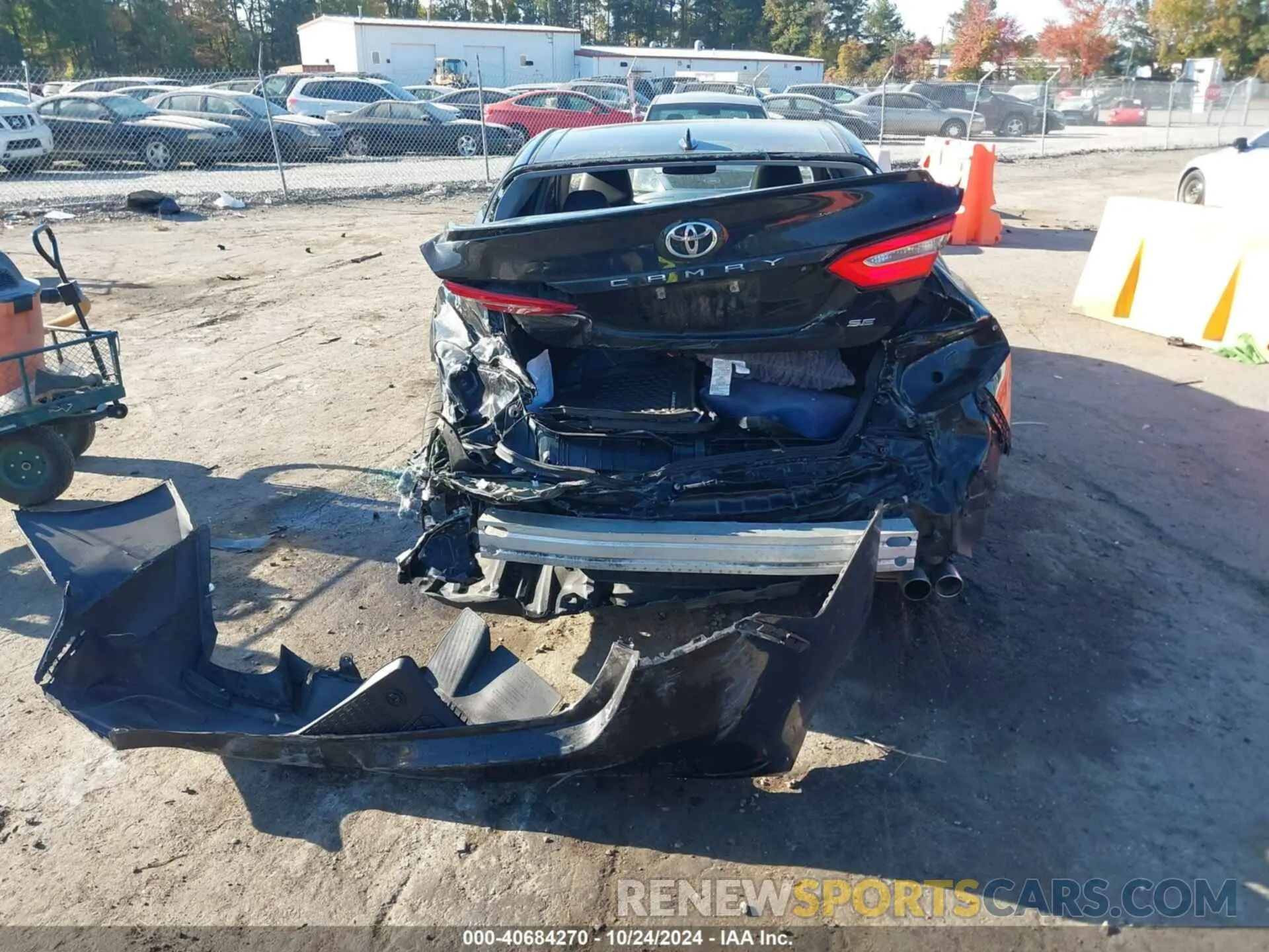 17 fotografías del automóvil dañado 4T1J11AK6LU932686 TOYOTA CAMRY 2020