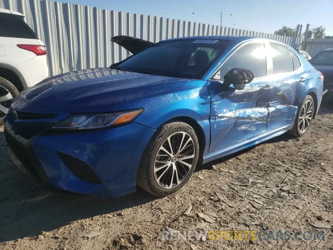2 fotografías del automóvil dañado 4T1J11AK9LU307571 TOYOTA CAMRY 2020