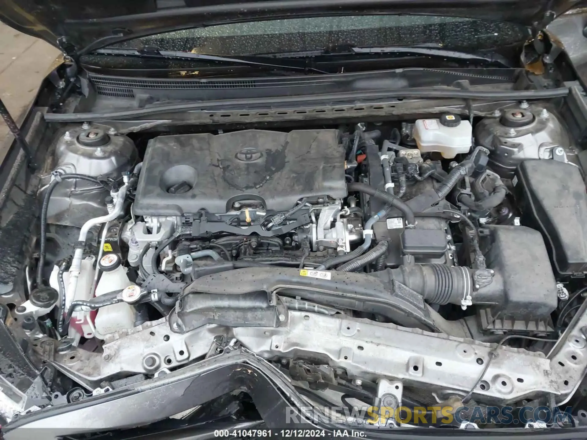 10 fotografías del automóvil dañado 4T1J31AK0LU543181 TOYOTA CAMRY 2020