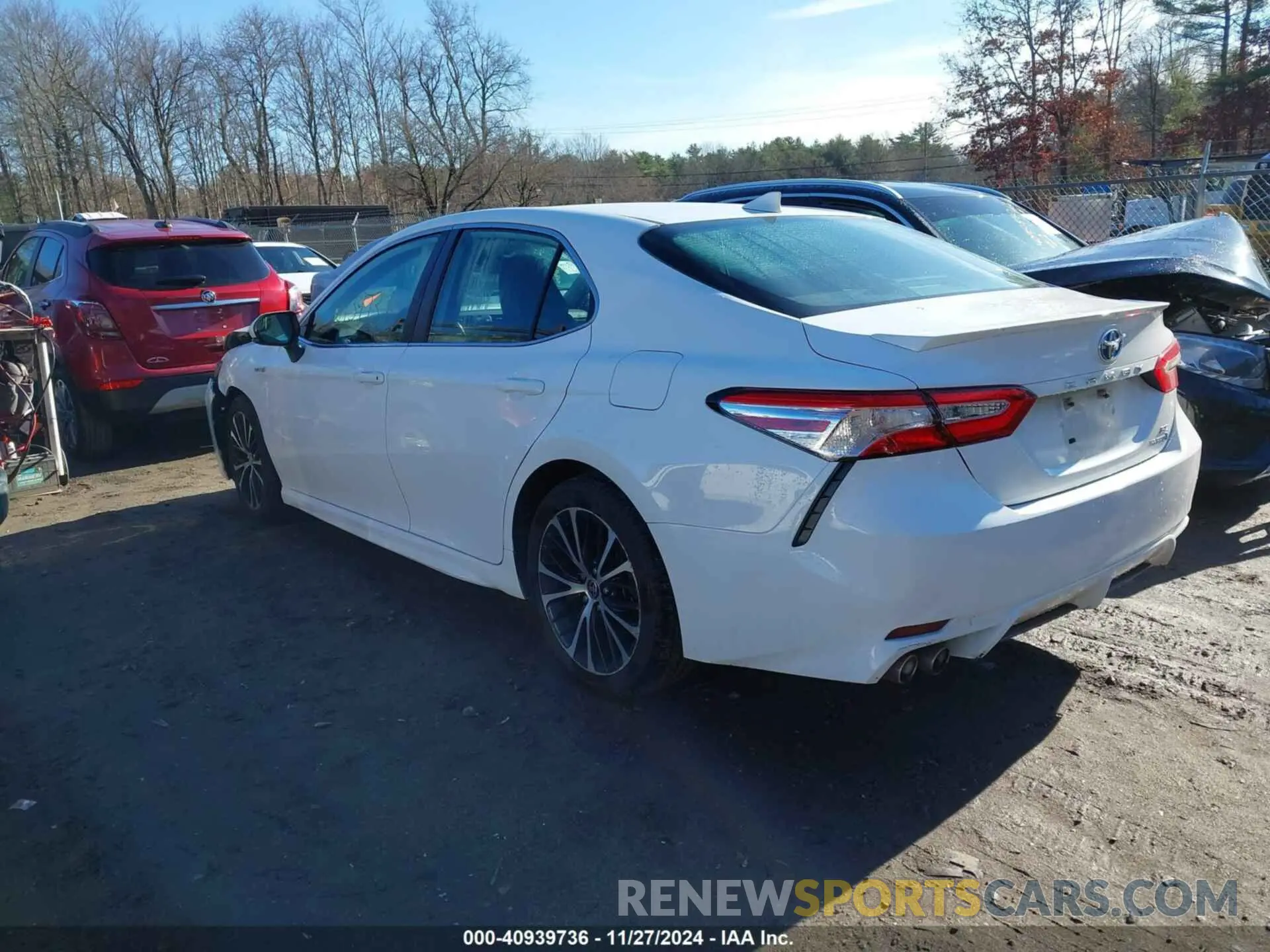 3 fotografías del automóvil dañado 4T1J31AK2LU542694 TOYOTA CAMRY 2020