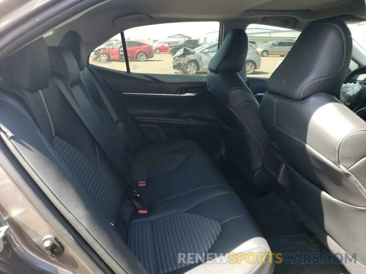 6 fotografías del automóvil dañado 4T1J31AK3LU014145 TOYOTA CAMRY 2020
