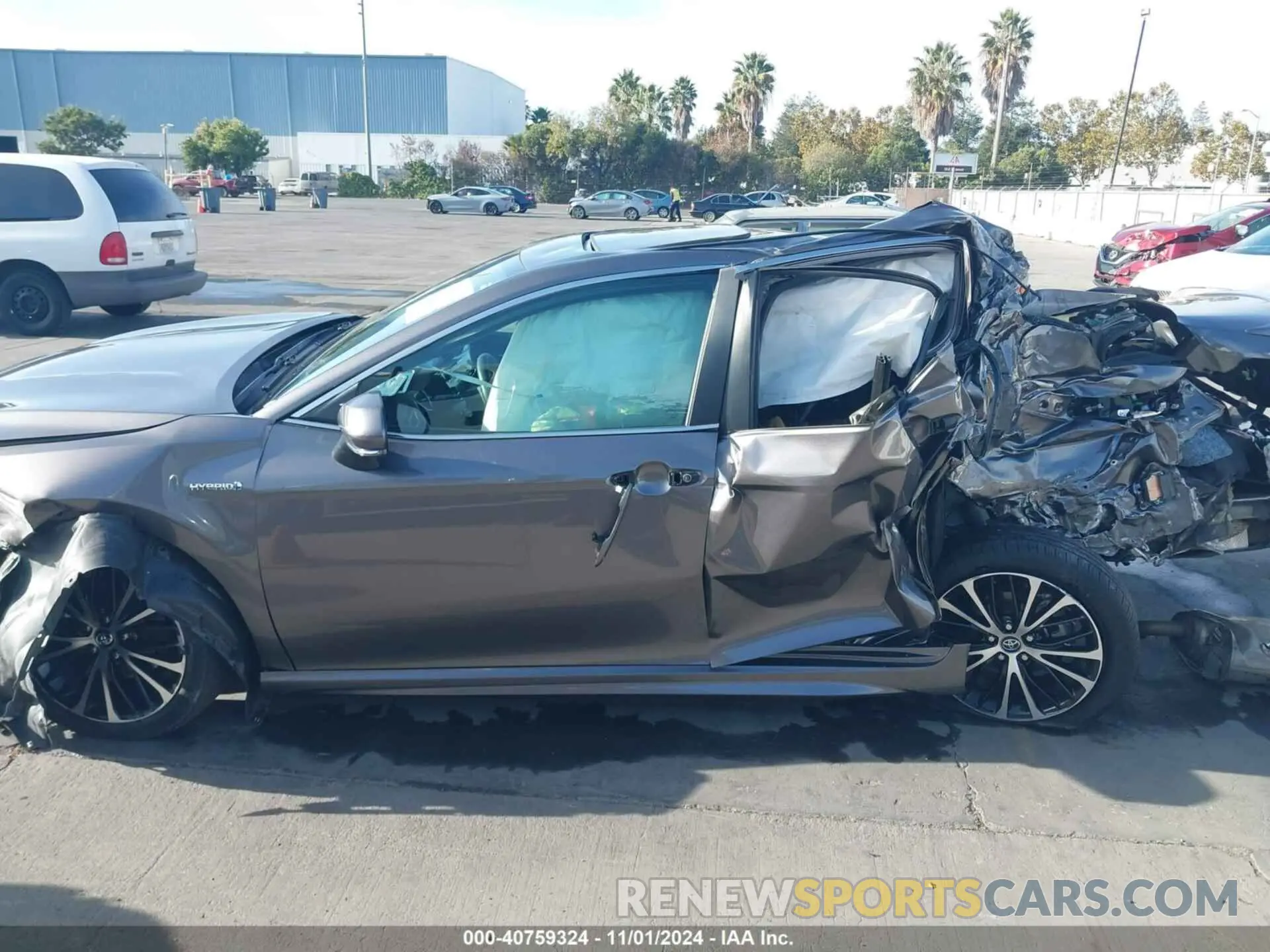 14 fotografías del automóvil dañado 4T1J31AK3LU523085 TOYOTA CAMRY 2020