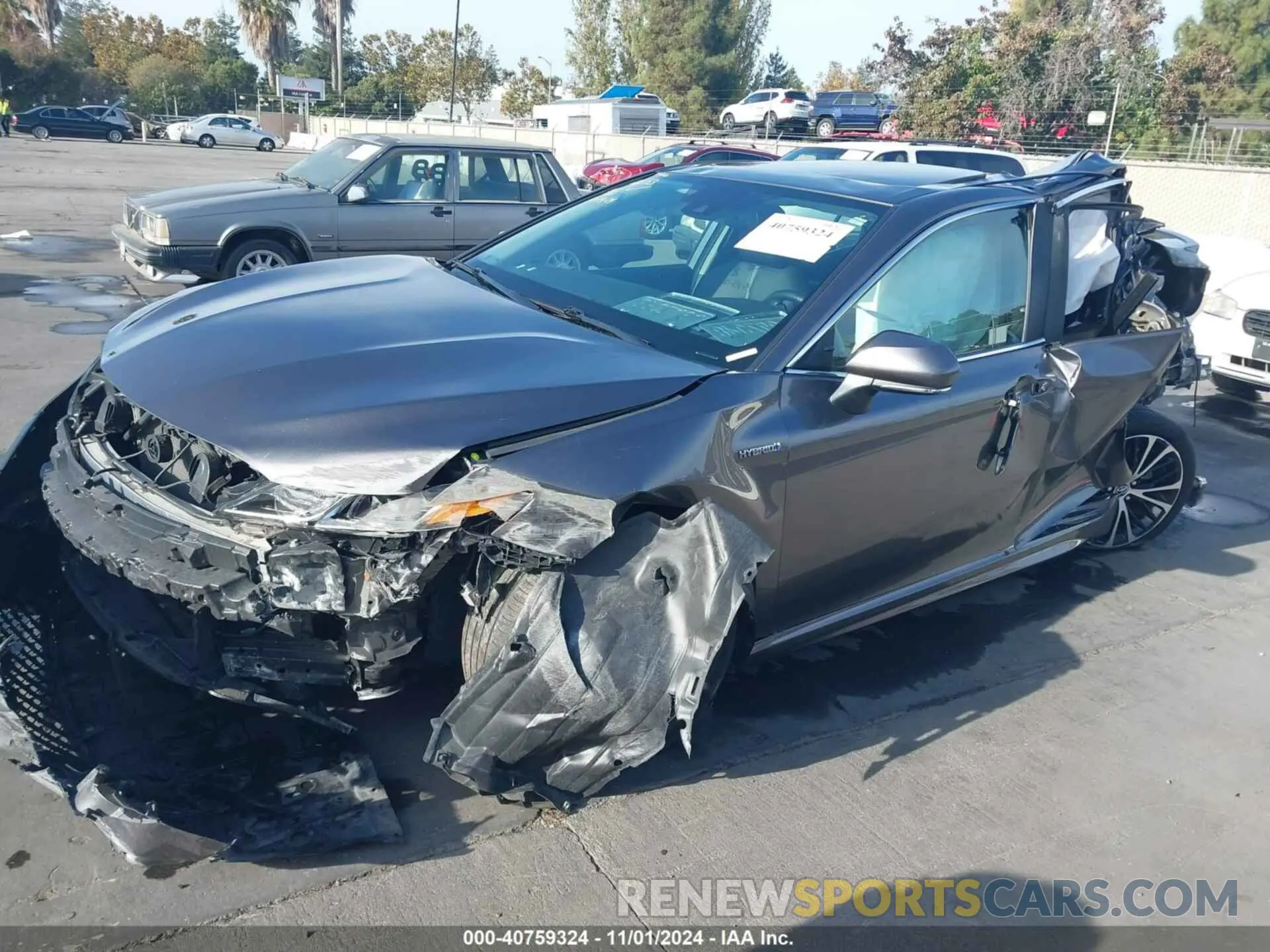 2 fotografías del automóvil dañado 4T1J31AK3LU523085 TOYOTA CAMRY 2020