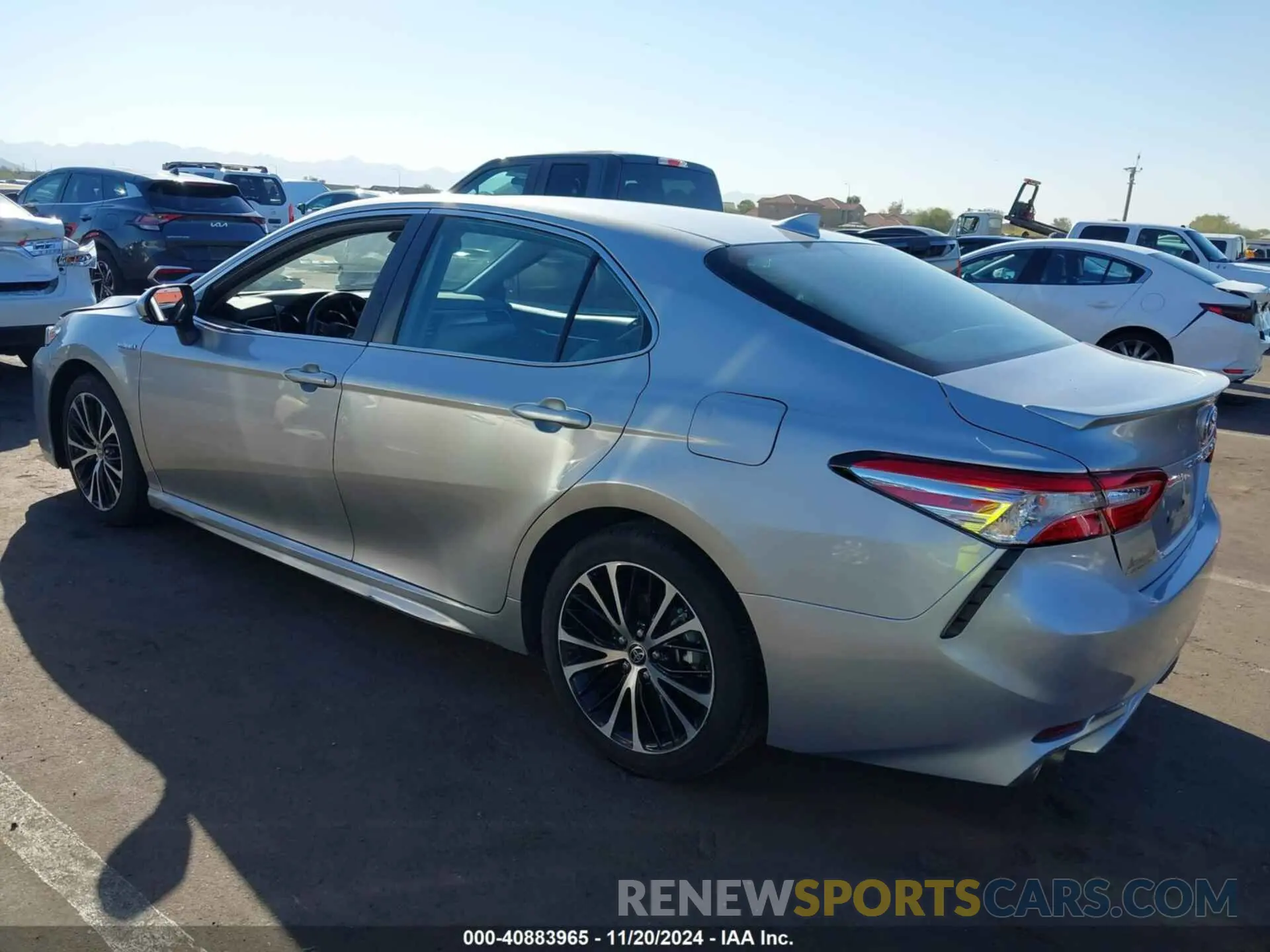 3 fotografías del automóvil dañado 4T1J31AK4LU544835 TOYOTA CAMRY 2020