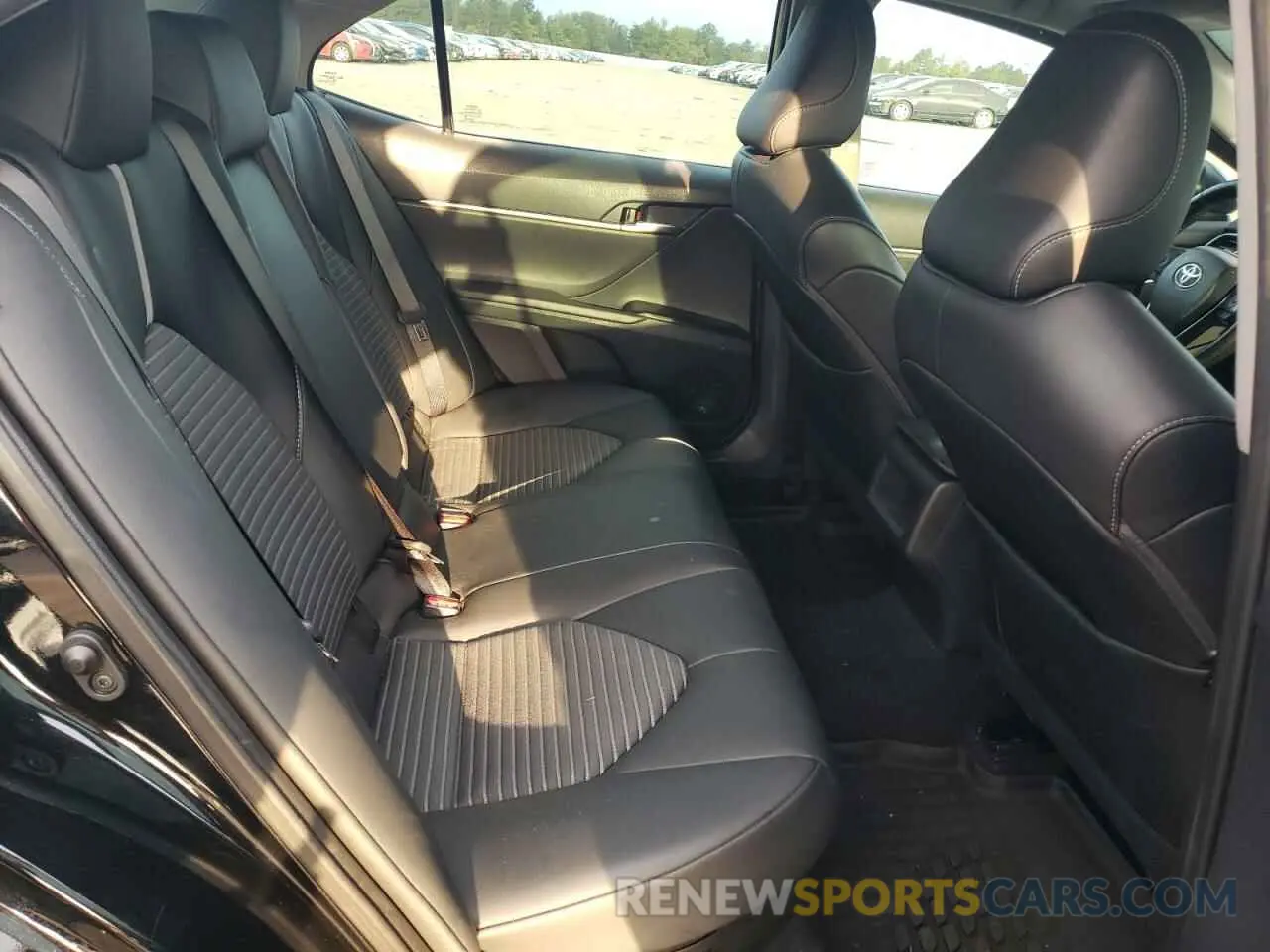 10 fotografías del automóvil dañado 4T1J31AK6LU544111 TOYOTA CAMRY 2020