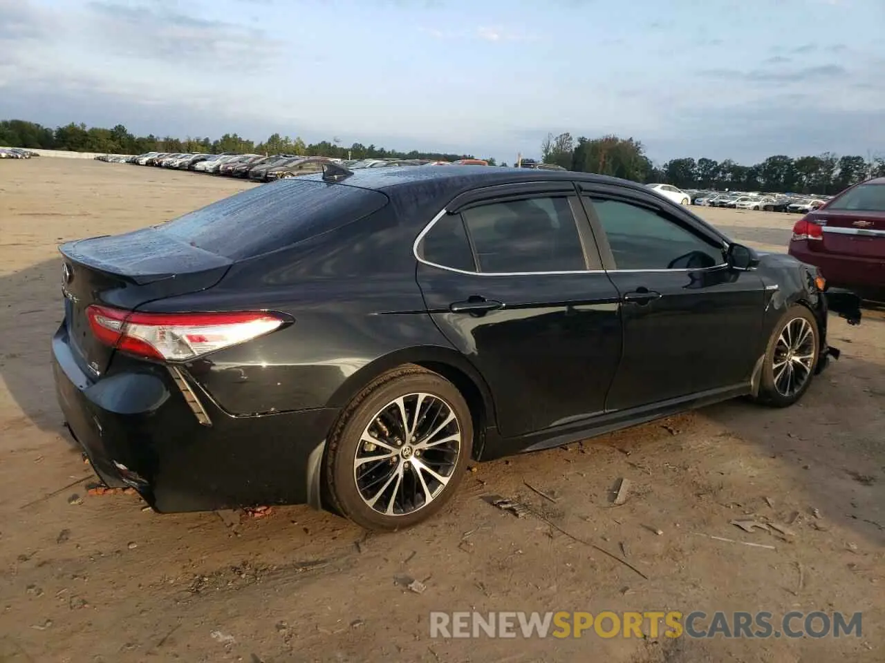 3 fotografías del automóvil dañado 4T1J31AK6LU544111 TOYOTA CAMRY 2020