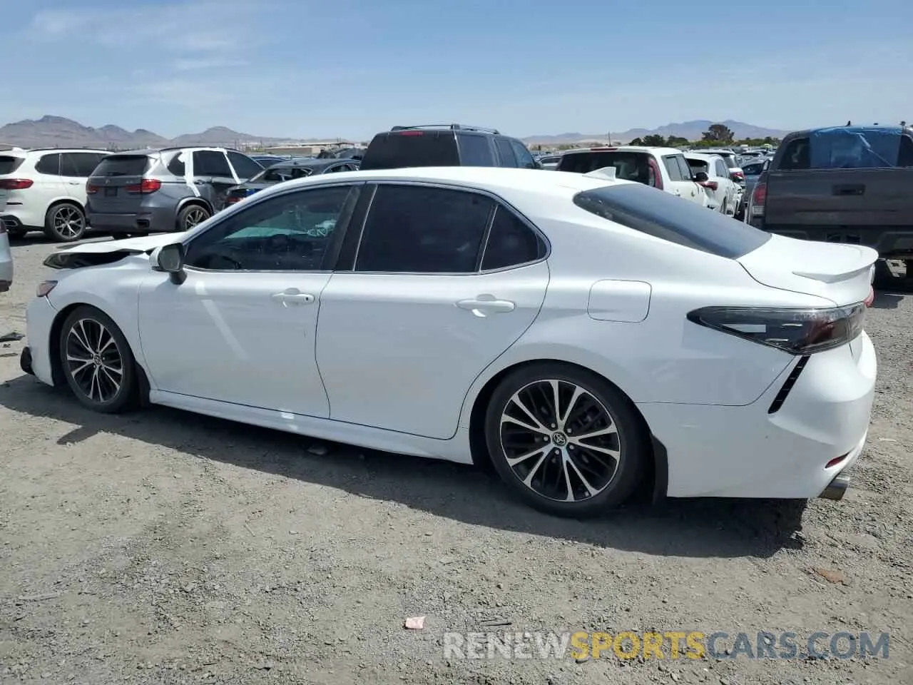 2 fotografías del automóvil dañado 4T1J31AK7LU543307 TOYOTA CAMRY 2020
