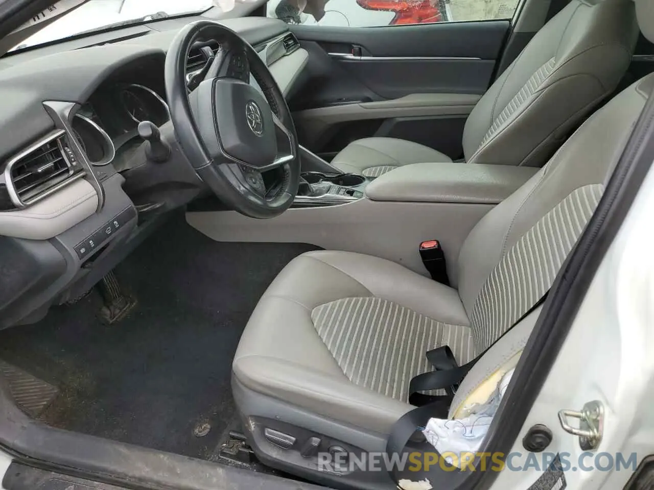 7 fotografías del automóvil dañado 4T1J31AK8LU014223 TOYOTA CAMRY 2020
