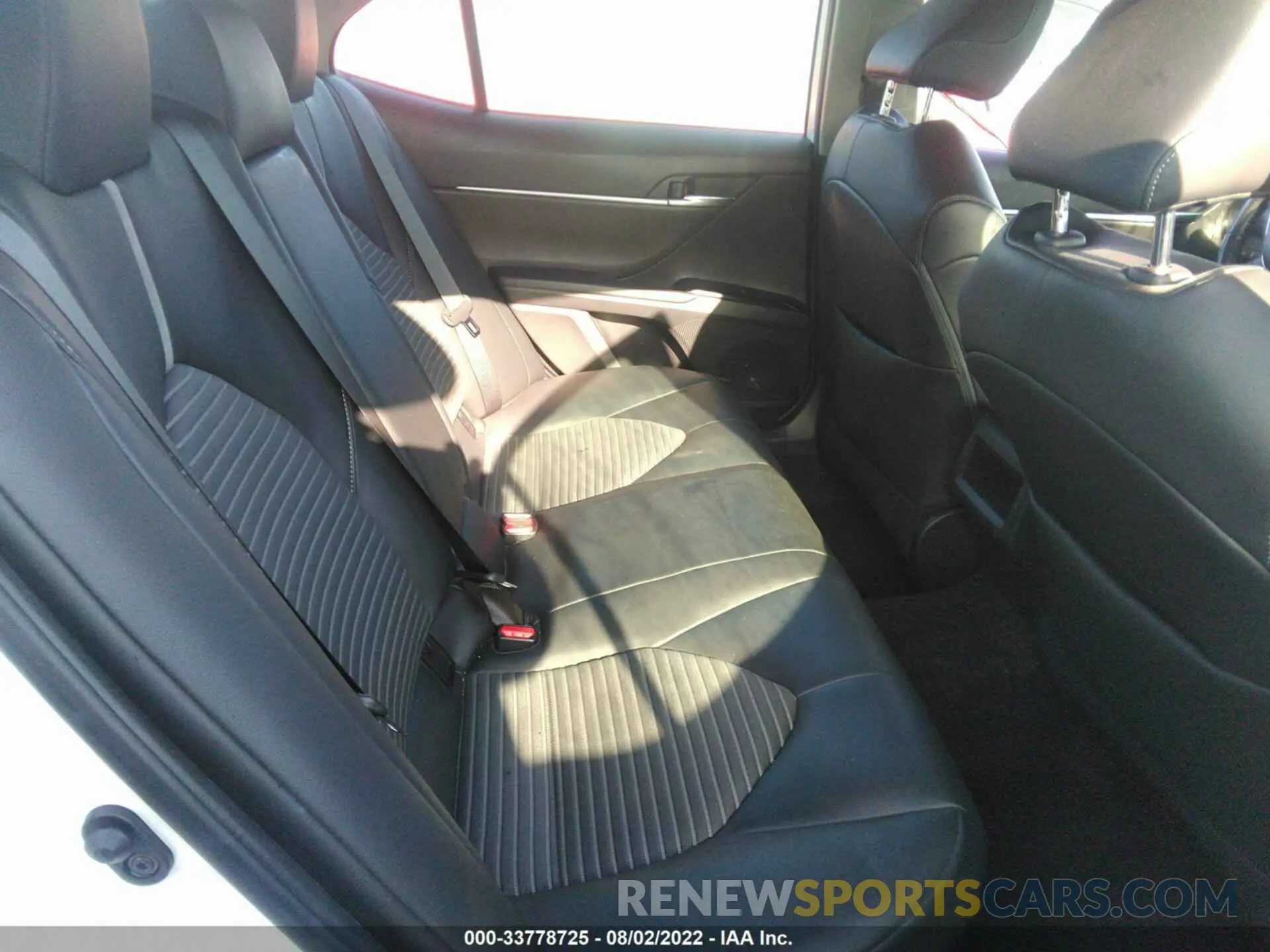 8 fotografías del automóvil dañado 4T1J31AK8LU520683 TOYOTA CAMRY 2020