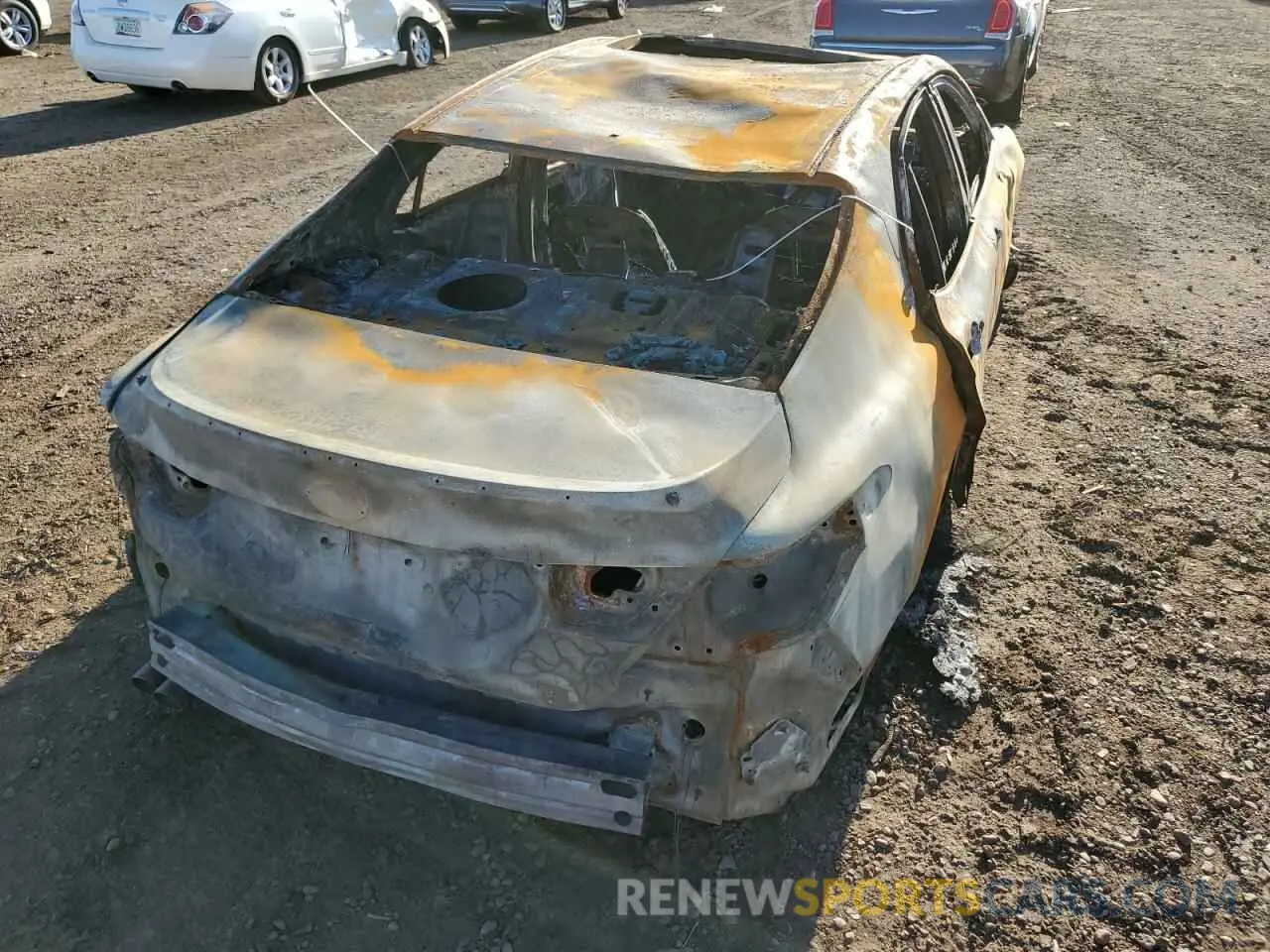 10 fotografías del automóvil dañado 4T1J31AK8LU527990 TOYOTA CAMRY 2020
