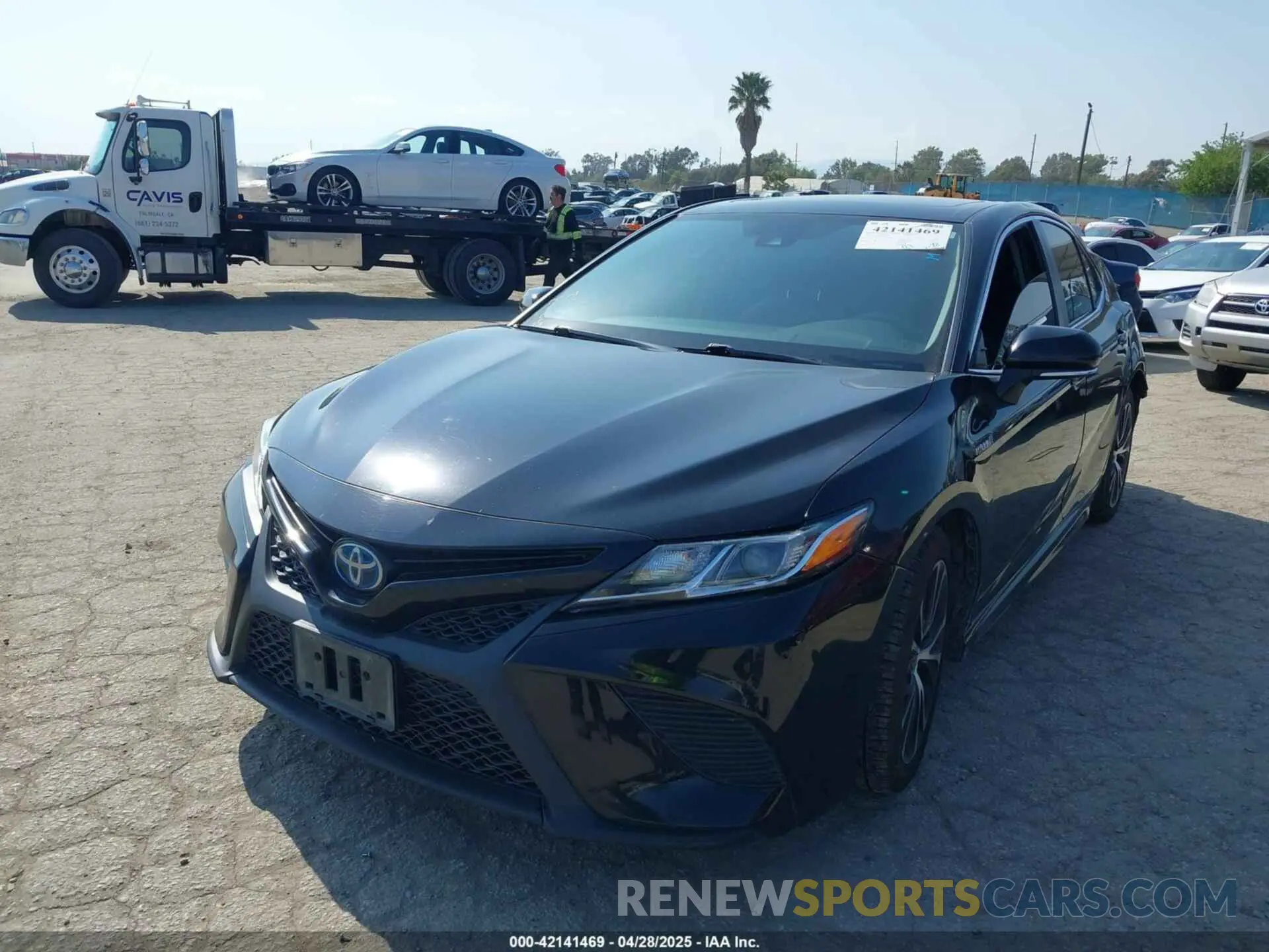 2 fotografías del automóvil dañado 4T1J31AK9LU016711 TOYOTA CAMRY 2020