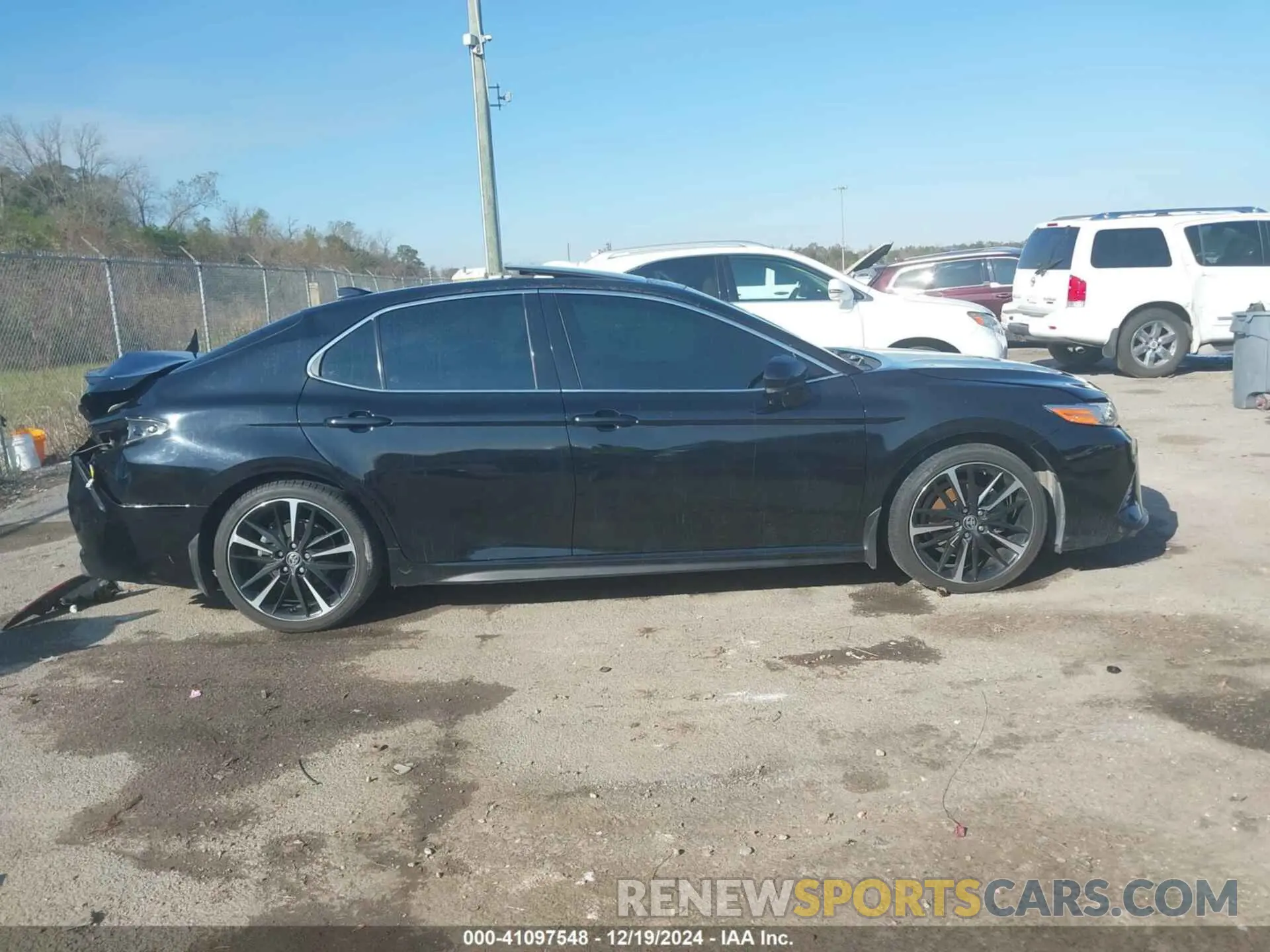13 fotografías del automóvil dañado 4T1K61AK0LU372735 TOYOTA CAMRY 2020
