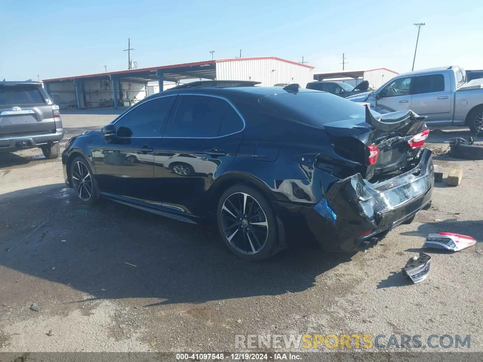 3 fotografías del automóvil dañado 4T1K61AK0LU372735 TOYOTA CAMRY 2020