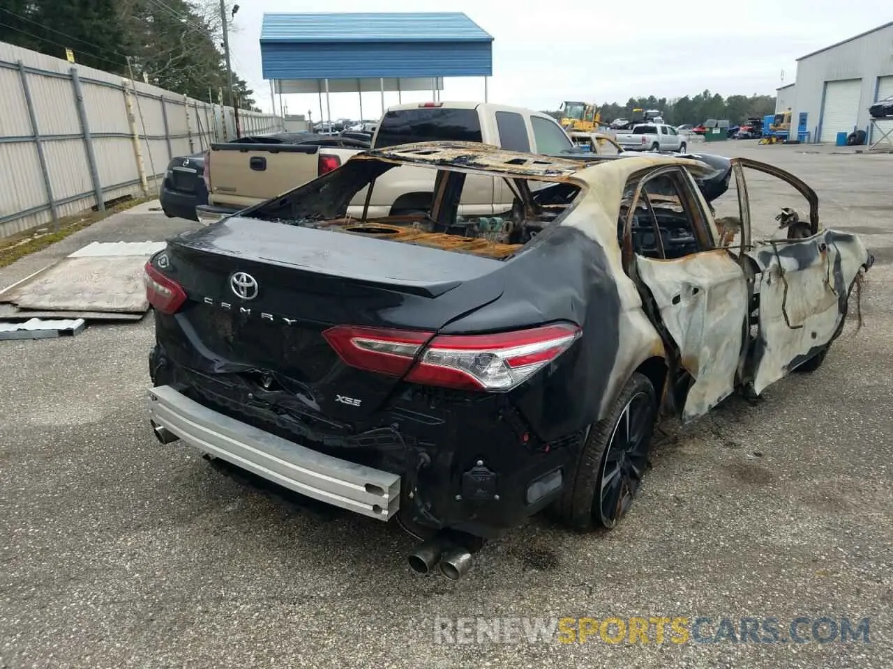 4 fotografías del automóvil dañado 4T1K61AK0LU383900 TOYOTA CAMRY 2020