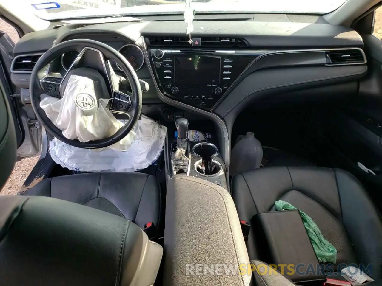 8 fotografías del automóvil dañado 4T1K61AK0LU924444 TOYOTA CAMRY 2020