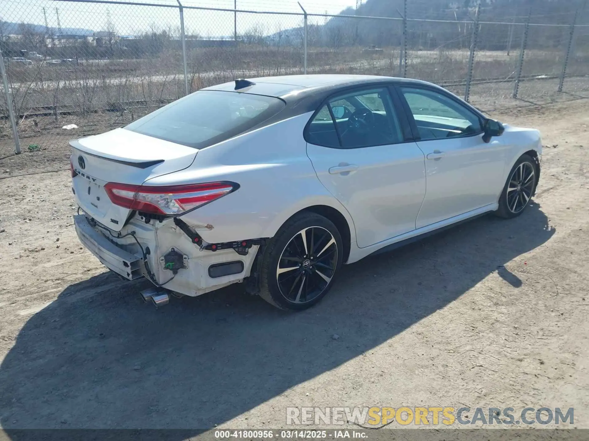 4 fotografías del automóvil dañado 4T1K61AK1LU317081 TOYOTA CAMRY 2020
