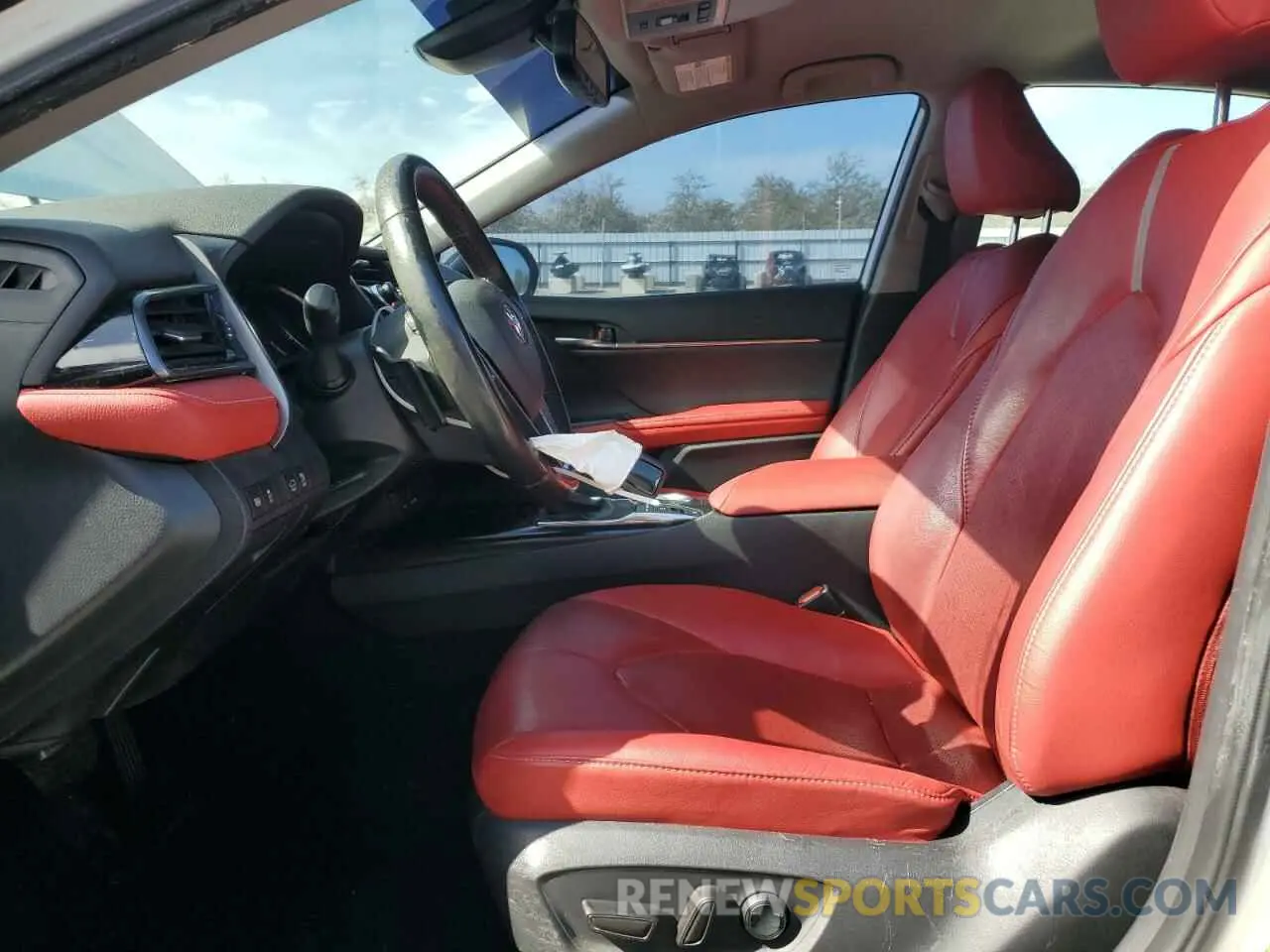 7 fotografías del automóvil dañado 4T1K61AK1LU325553 TOYOTA CAMRY 2020