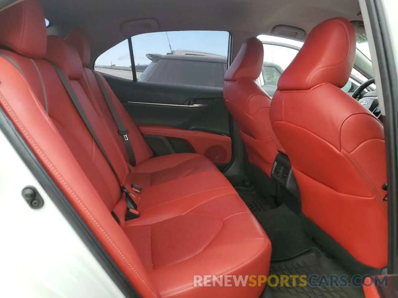 10 fotografías del automóvil dañado 4T1K61AK1LU390256 TOYOTA CAMRY 2020