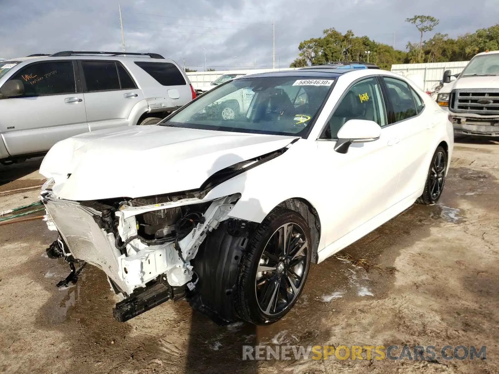 2 fotografías del automóvil dañado 4T1K61AK1LU862987 TOYOTA CAMRY 2020