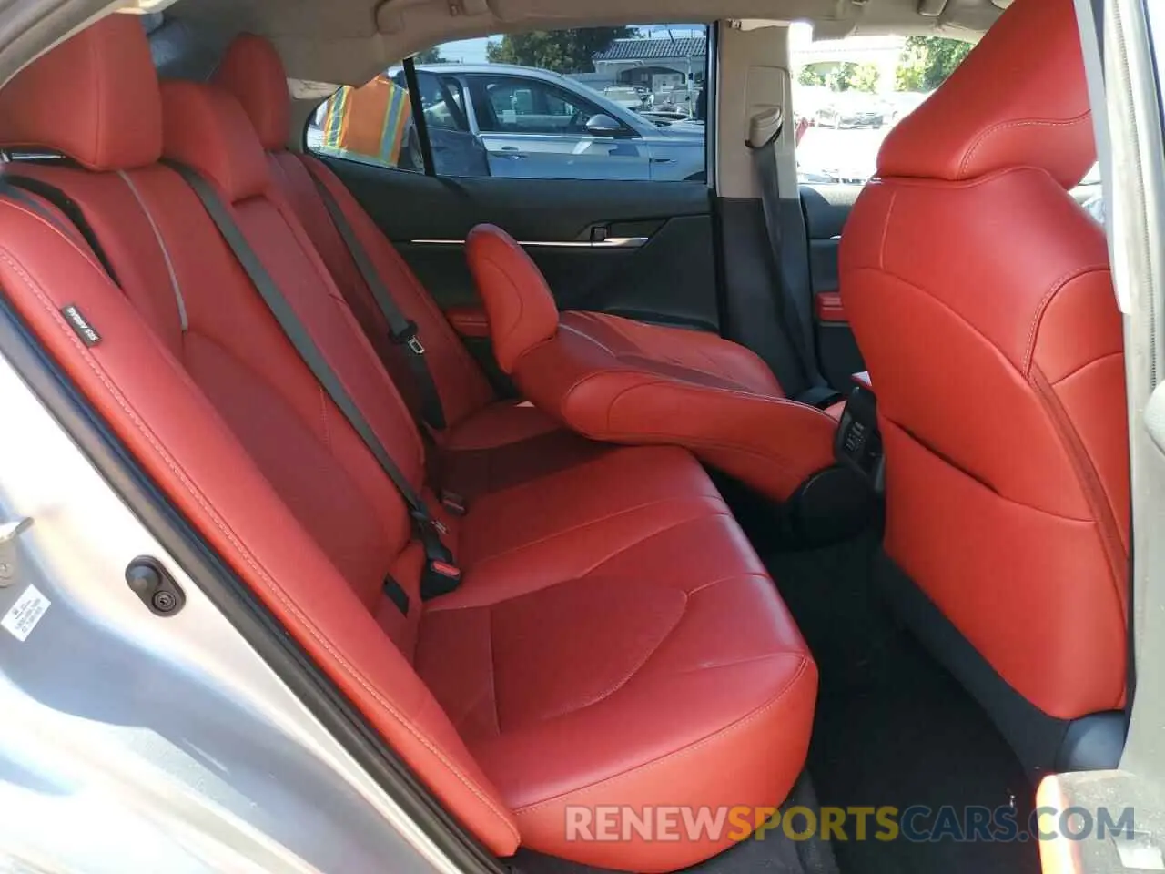10 fotografías del automóvil dañado 4T1K61AK1LU870474 TOYOTA CAMRY 2020