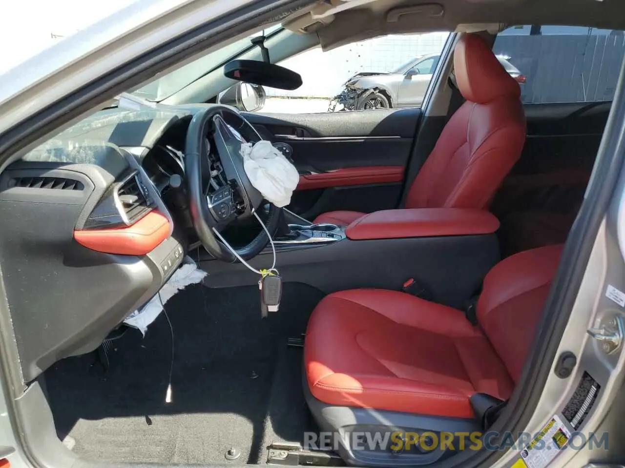 7 fotografías del automóvil dañado 4T1K61AK1LU870474 TOYOTA CAMRY 2020