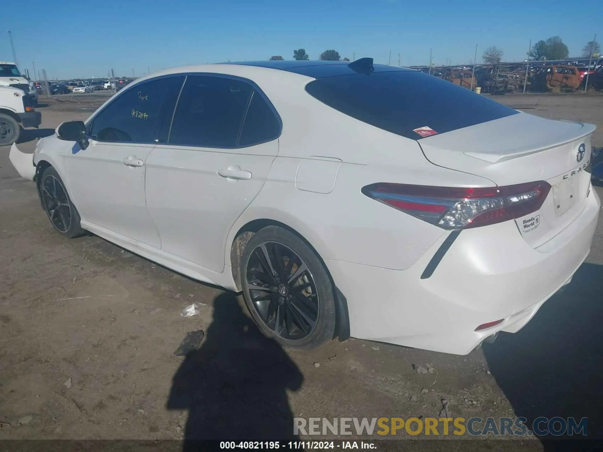 15 fotografías del automóvil dañado 4T1K61AK1LU876338 TOYOTA CAMRY 2020